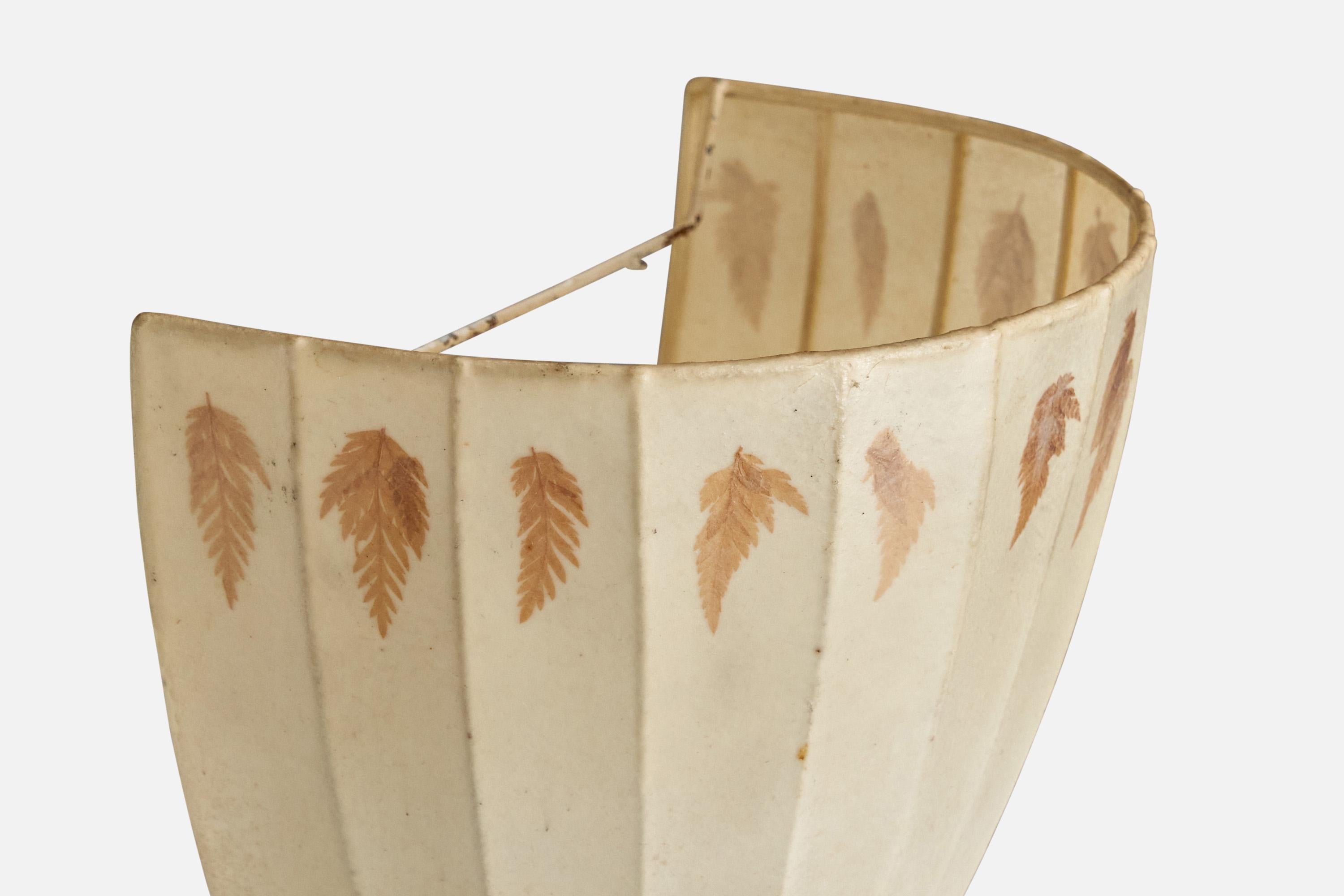 Milieu du XXe siècle Böhlmarks, lampe de table, Wood, parchemin, Suède, années 1940 en vente
