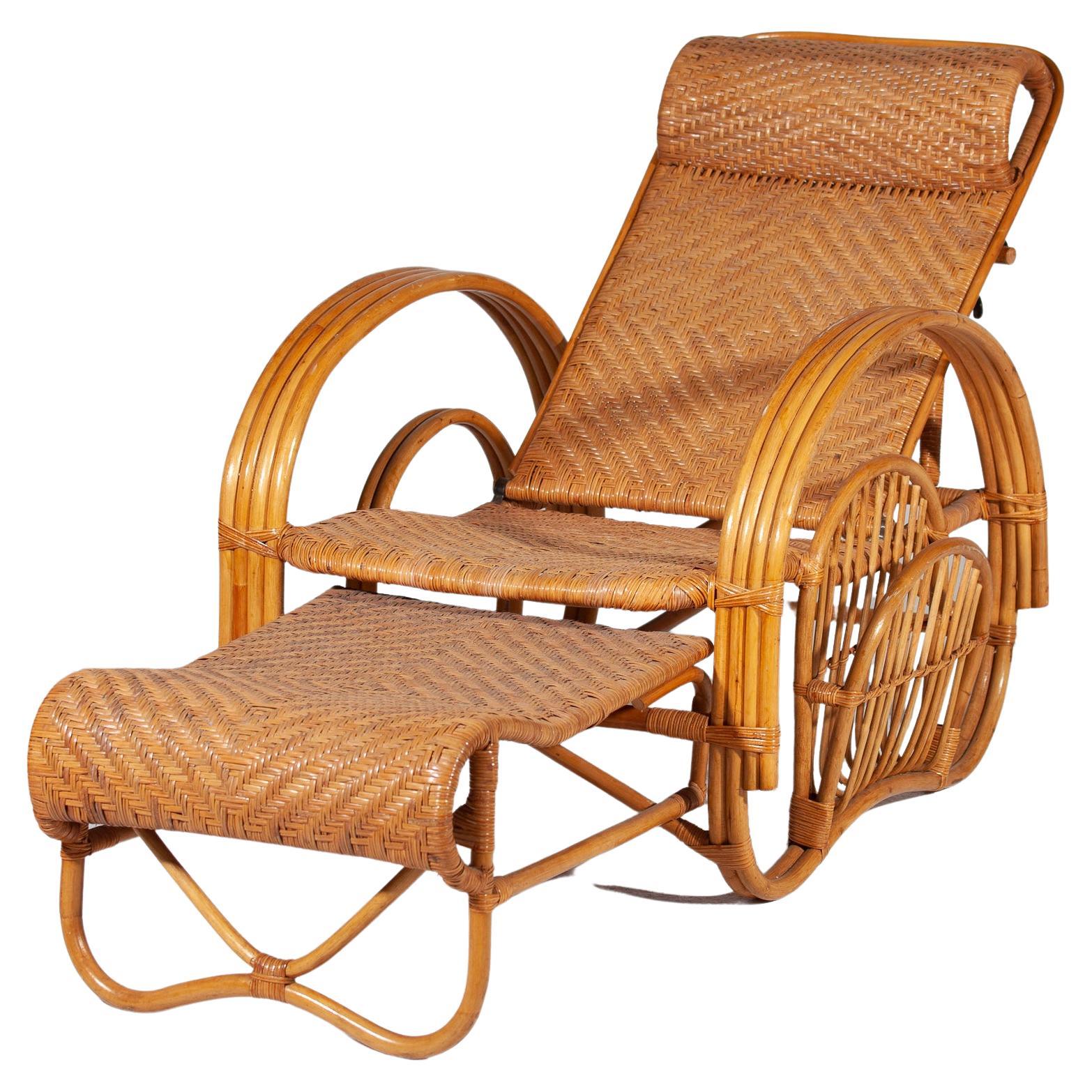 Chaise longue extensible en bambou boho, chaise longue en rotin et porte-revues, années 1950 en vente