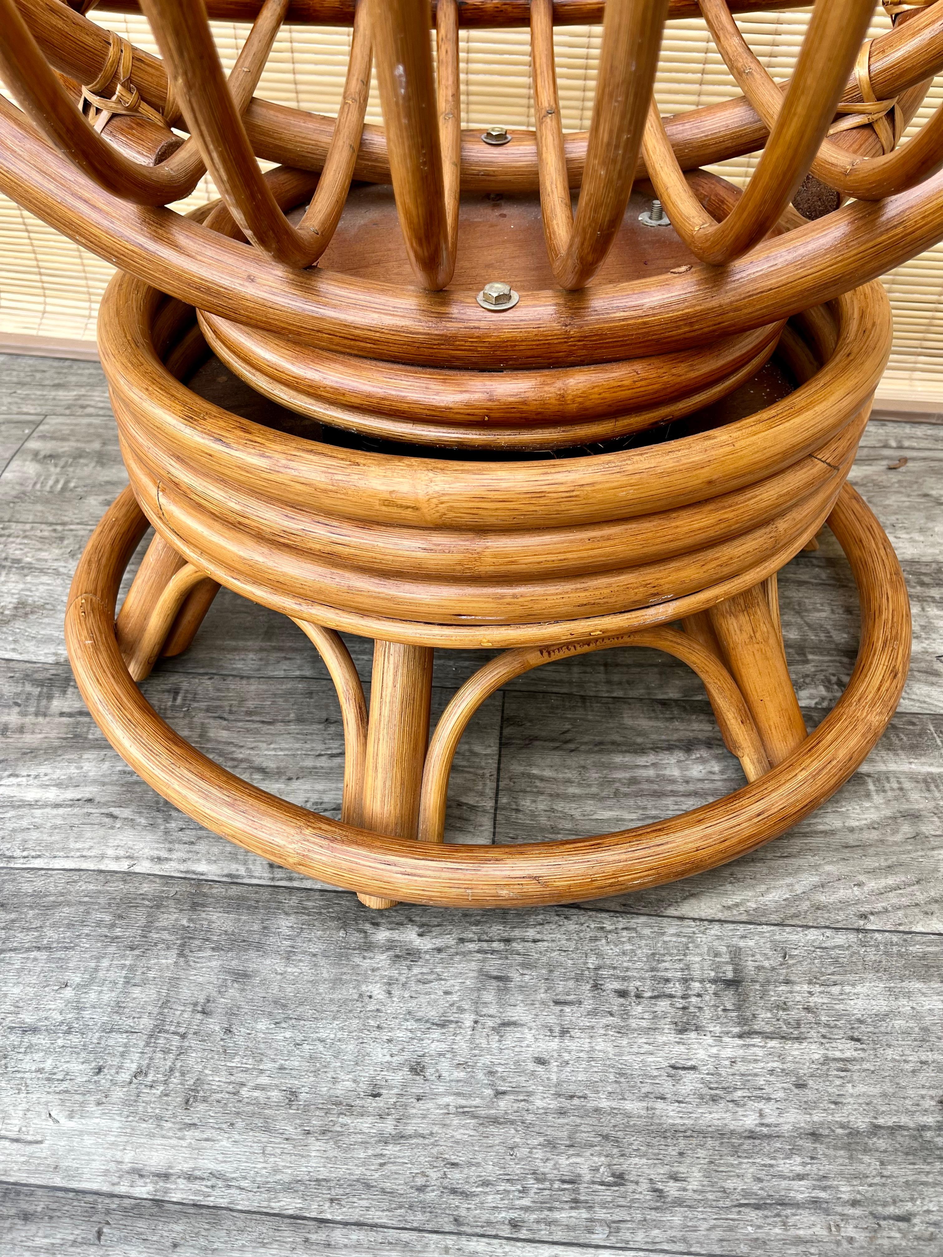 Dreh-Loungesessel aus gebogenem Rattan von Boho in der Art von Paul Frankl. Circa 1970er Jahre im Angebot 9