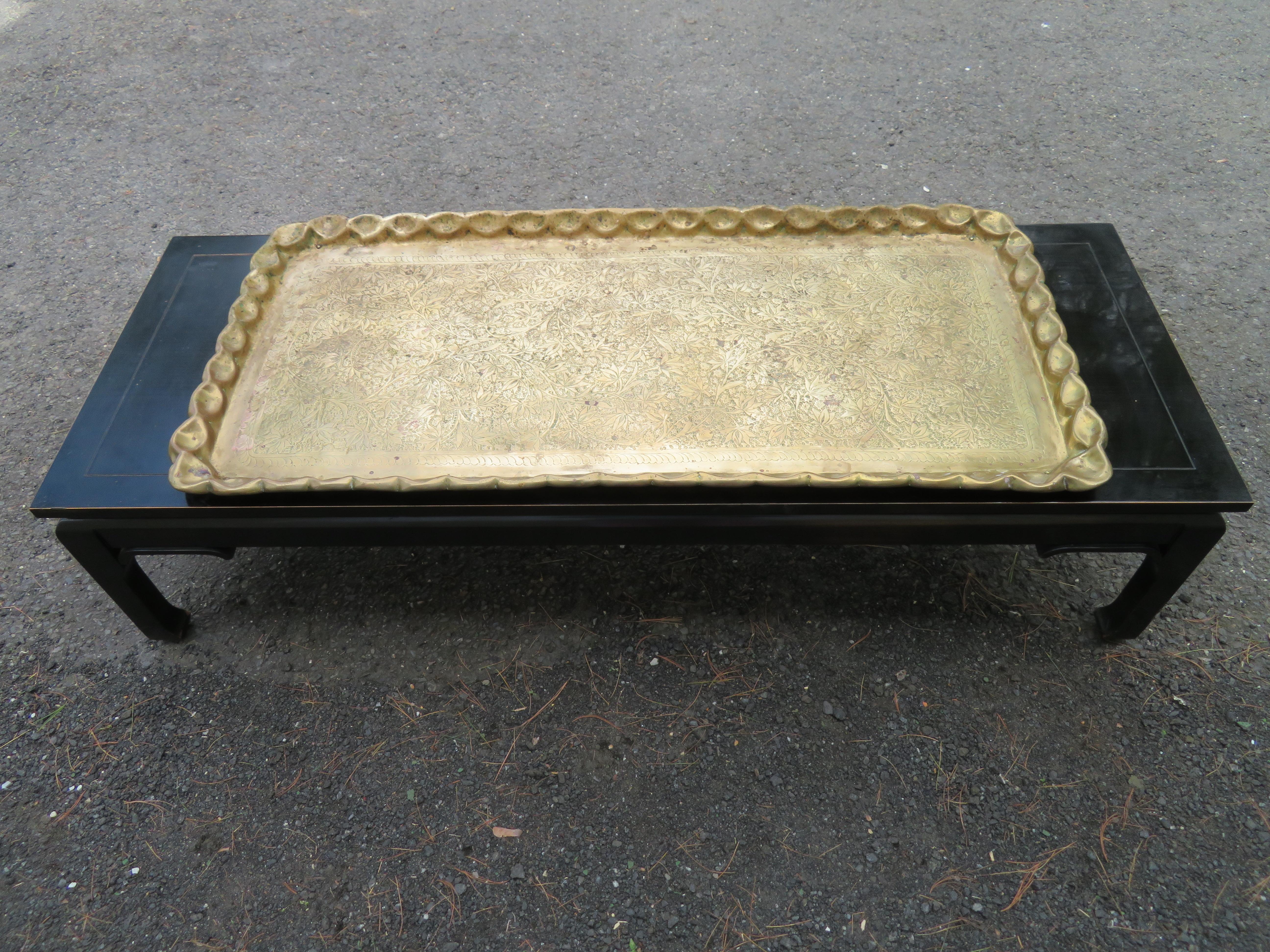 Boho Chic Asian Style Rectangular Coffee Table Attached Brass Tray Chinoiserie For Sale 1