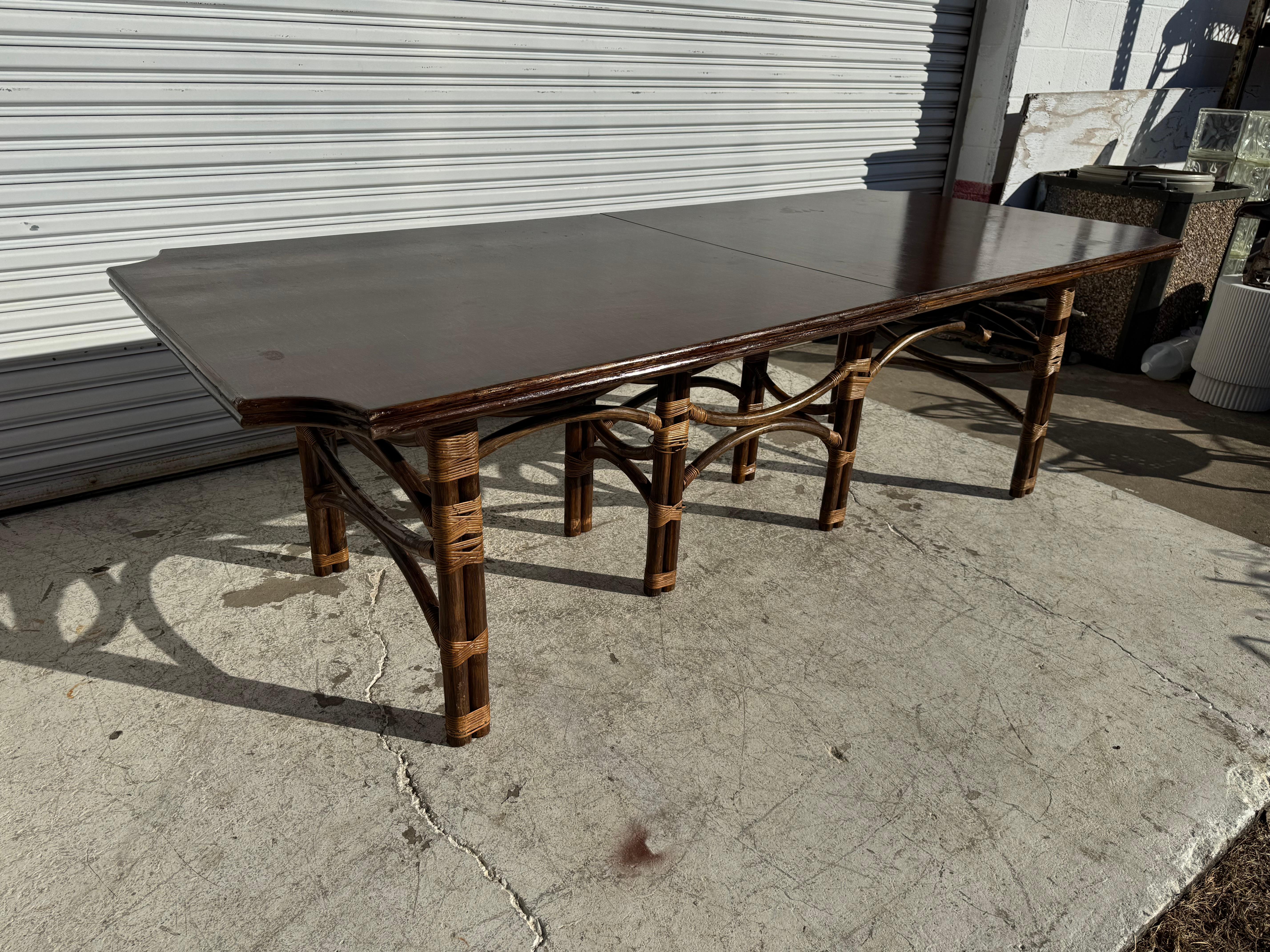 Boho Chic Bamboo and Teak Dining Table with Butterfly Leaf en Bueno estado para la venta en Pasadena, TX