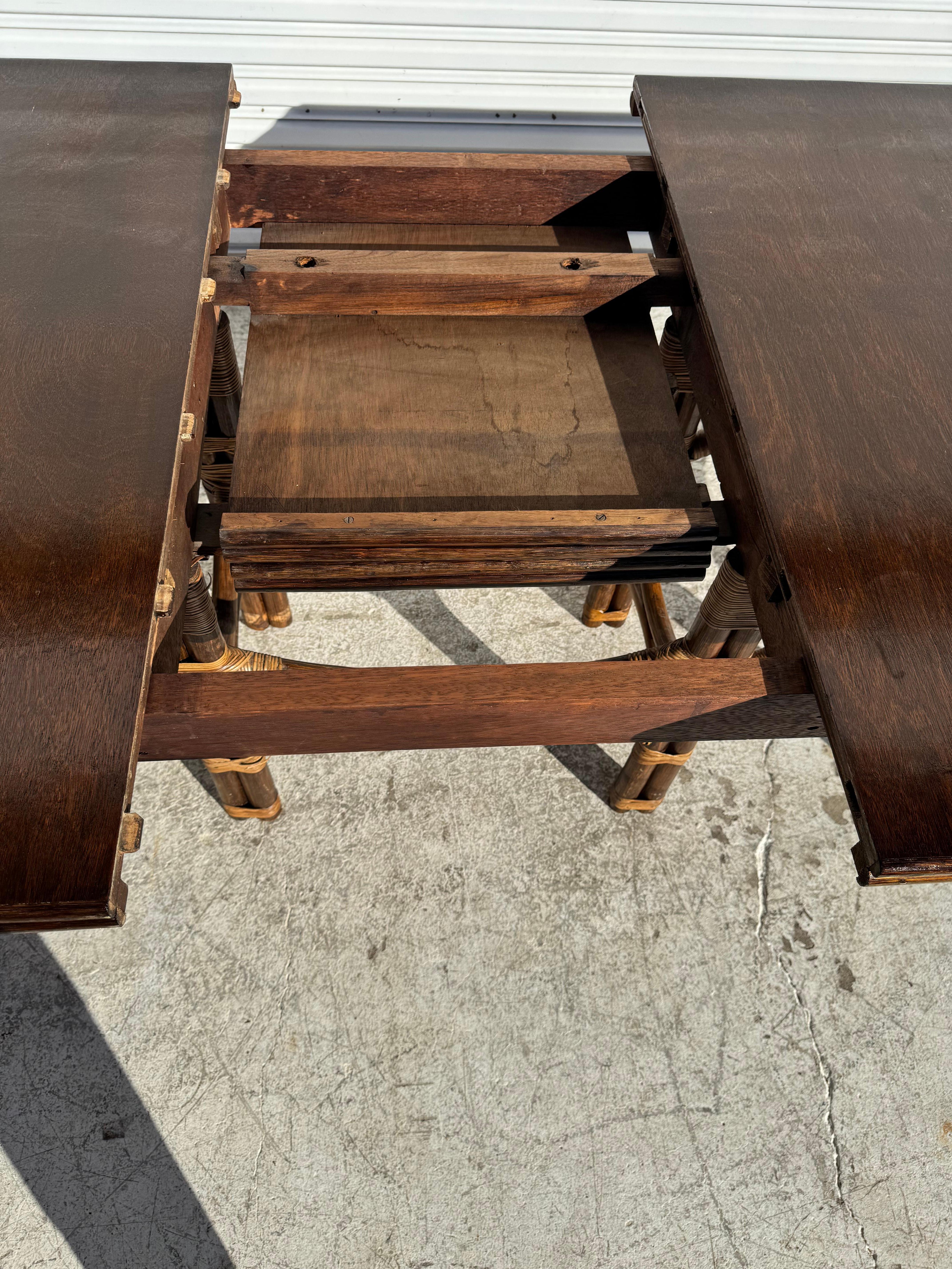 Boho Chic Bamboo and Teak Dining Table with Butterfly Leaf Bambú en venta