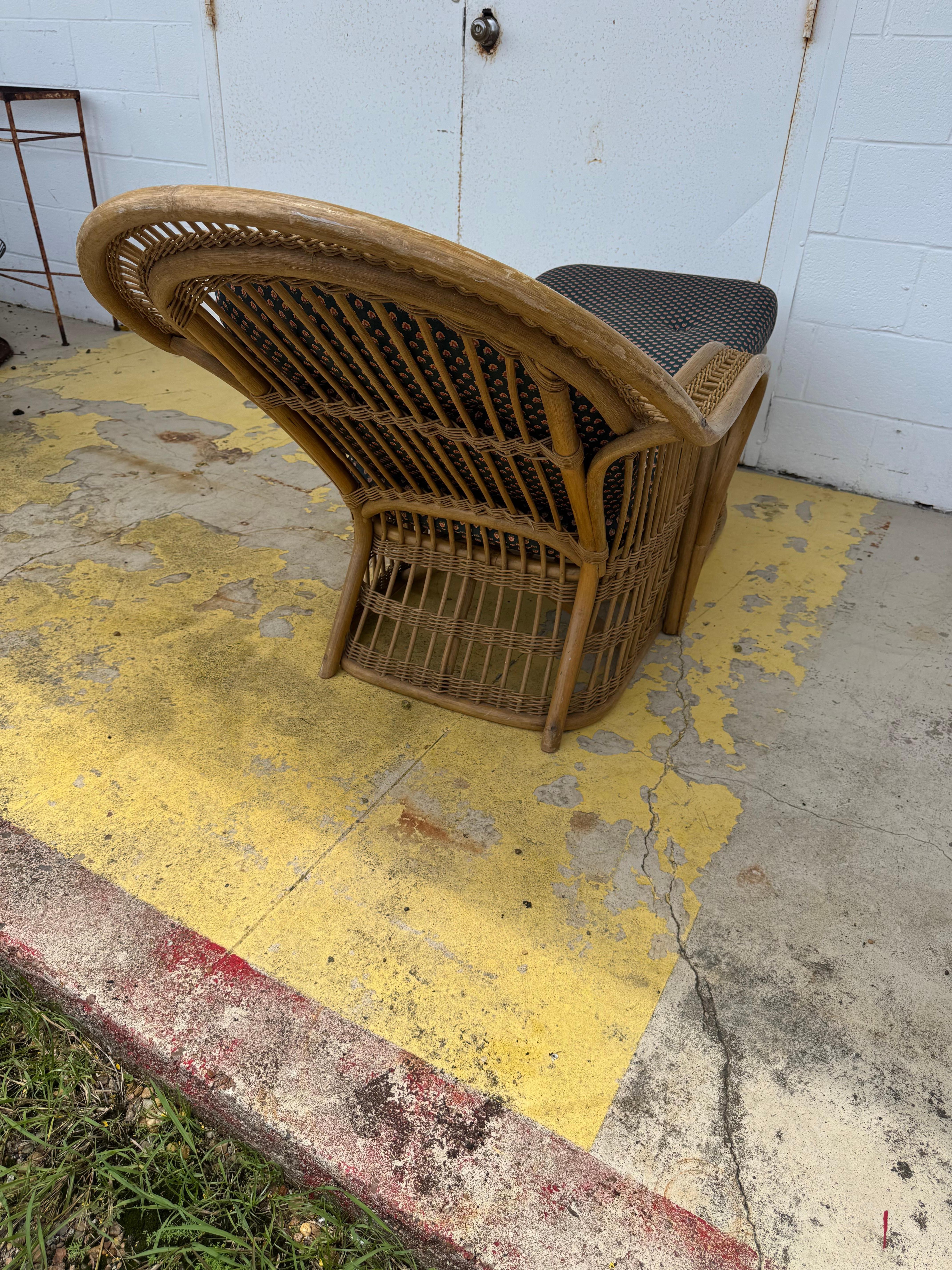 Chaise Lounge imbottita in vimini e bambù Boho Chic In condizioni buone in vendita a Pasadena, TX
