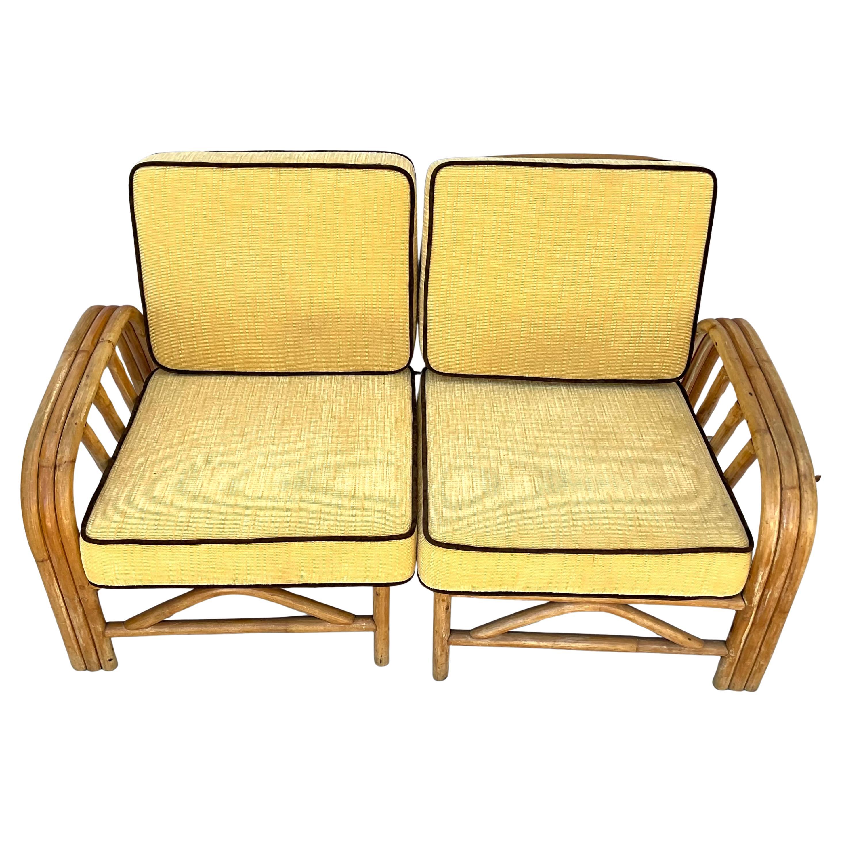 Loveseat de ratán de bambú de mediados de siglo Boho Chic Bohemio en venta