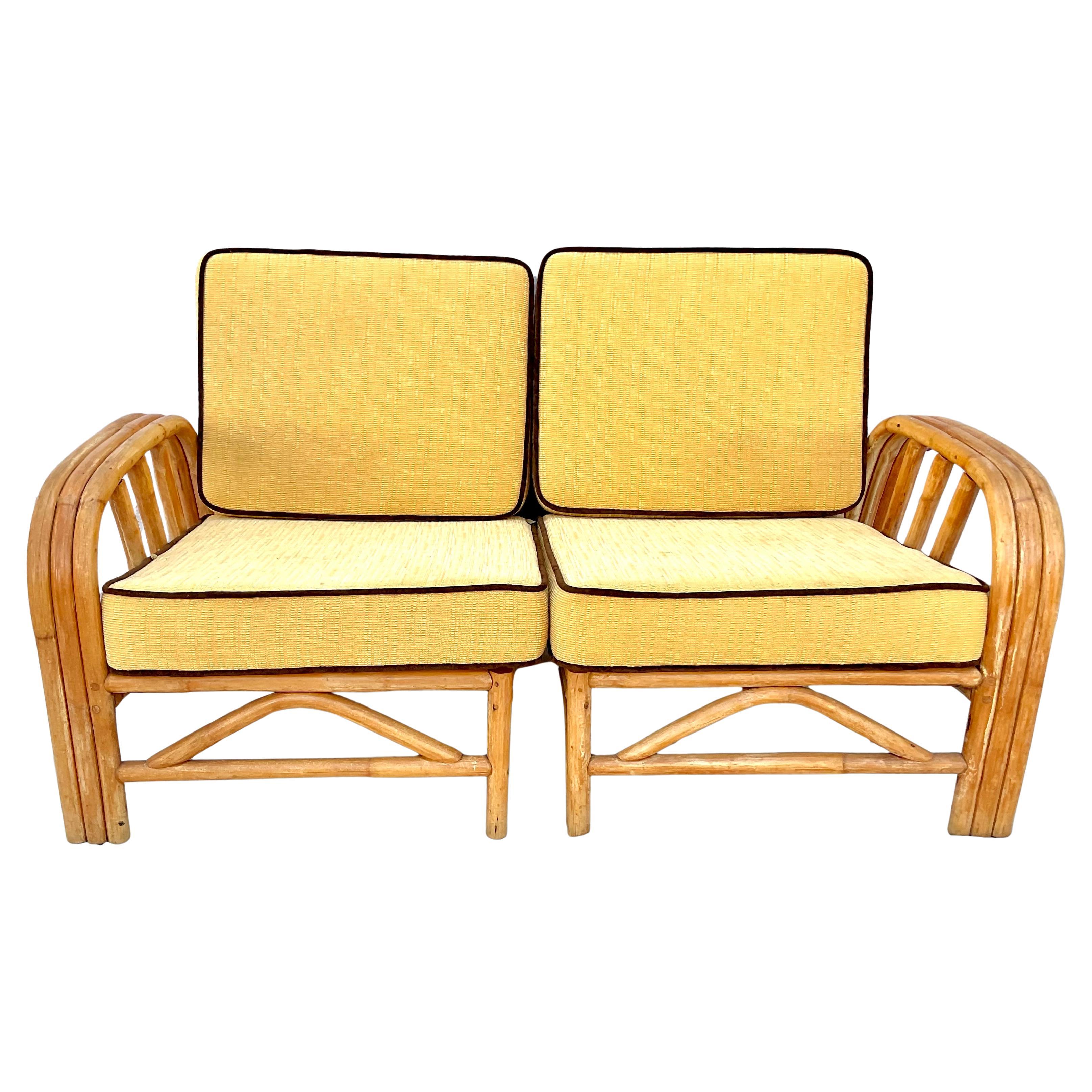 Loveseat de ratán de bambú de mediados de siglo Boho Chic Filipino en venta