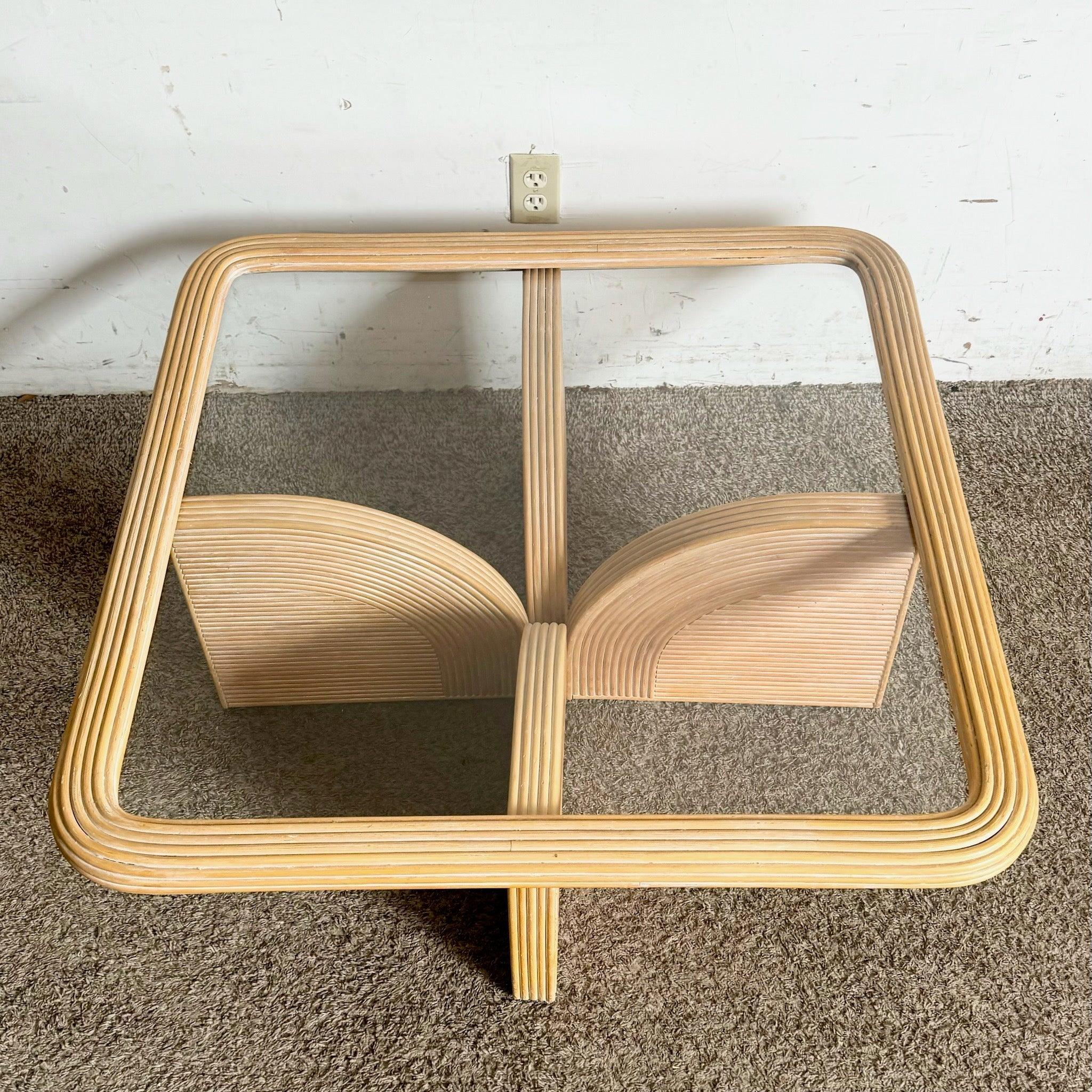Inconnu Table basse crayon blond style Boho Chic avec plateau en verre de roseau en vente