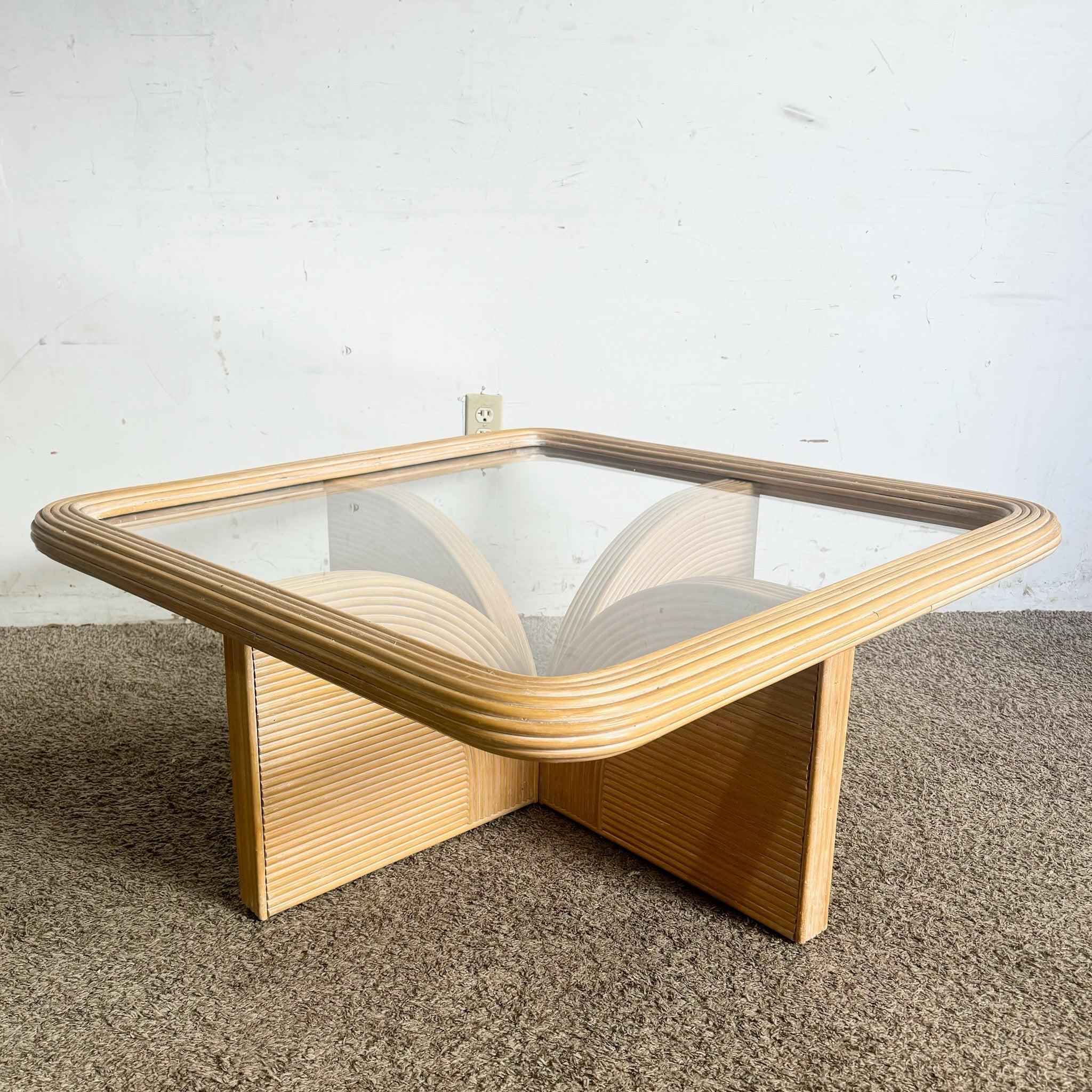 Table basse crayon blond style Boho Chic avec plateau en verre de roseau en vente 2