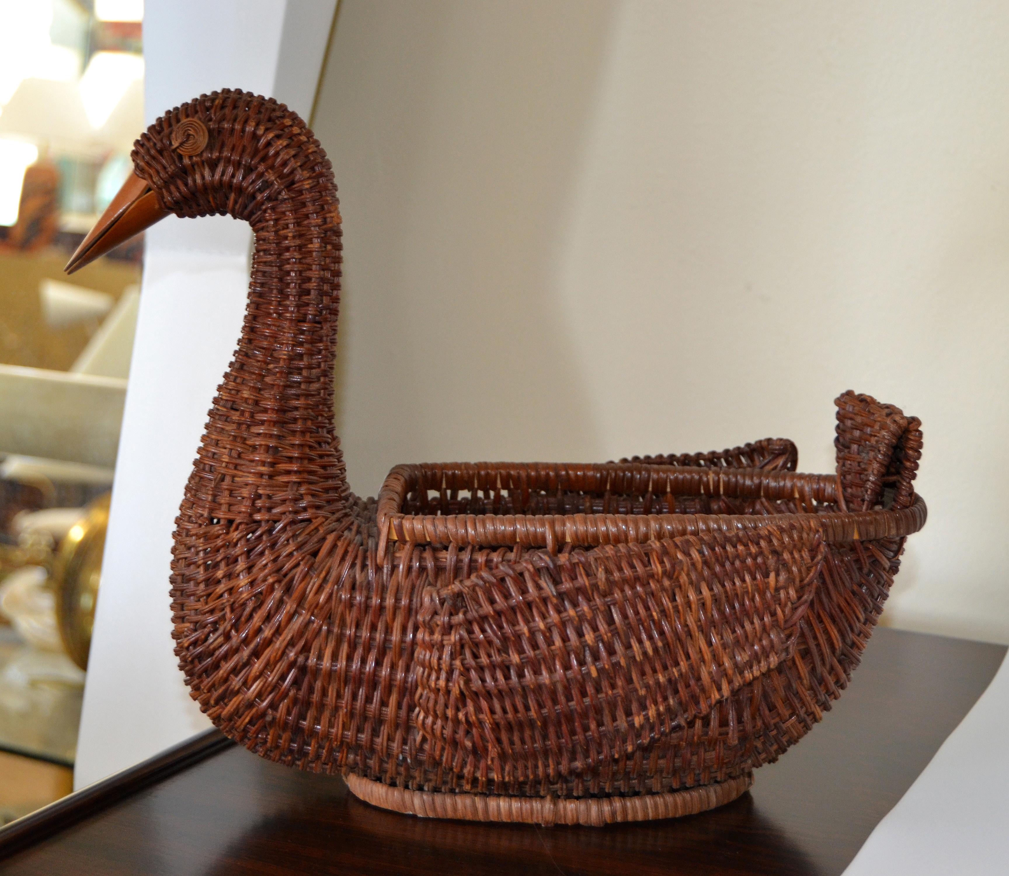 Boho Chic Decorative Handcrafted Woven Reed Brown Duck Basket, Animal Sculpture  8