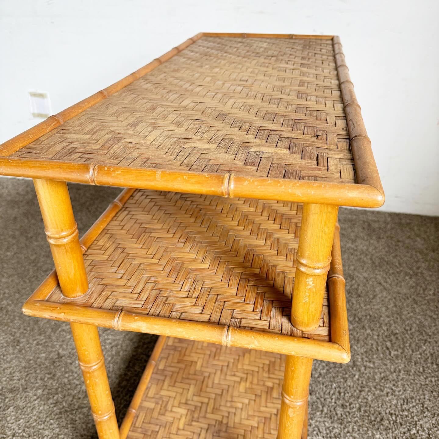 Table console bohème chic en faux bambou et osier à chevrons en vente 4