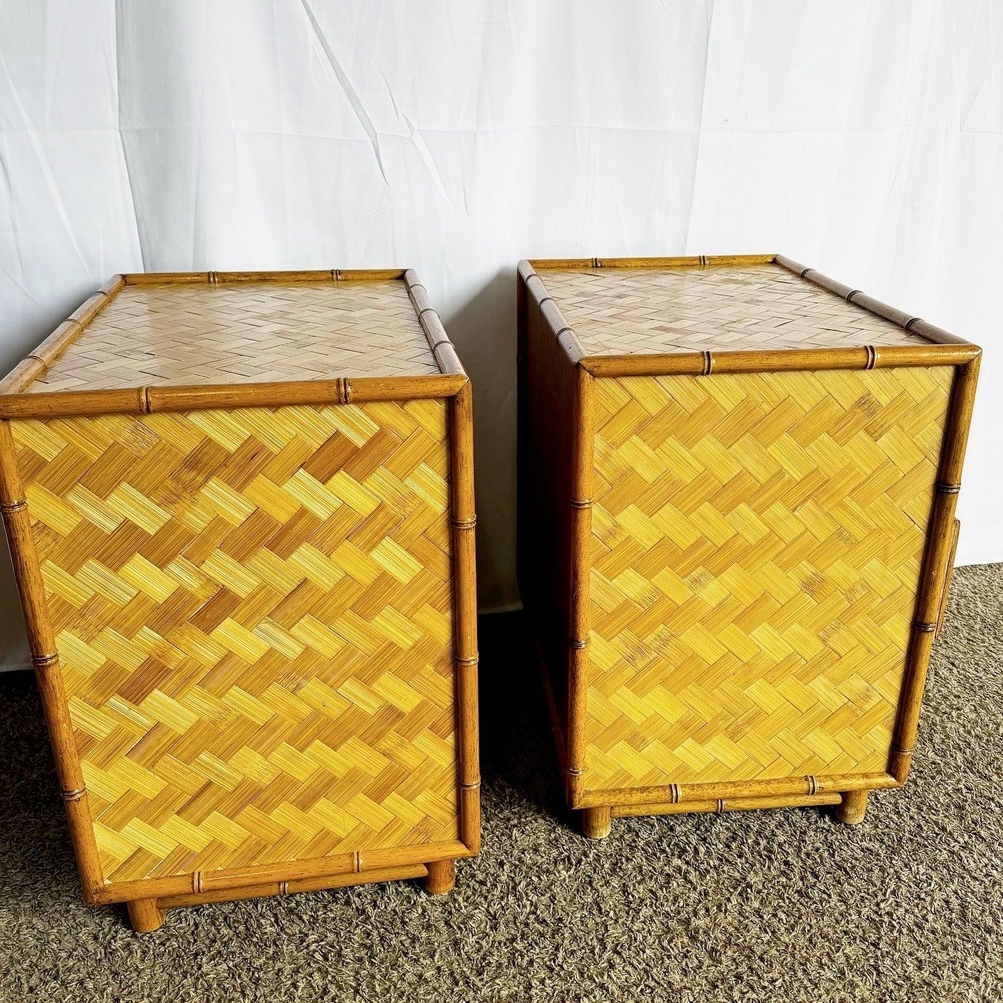 Tables de nuit/tables d'appoint Boho Chic en faux bambou et chevrons - Lot de 2 en vente 1