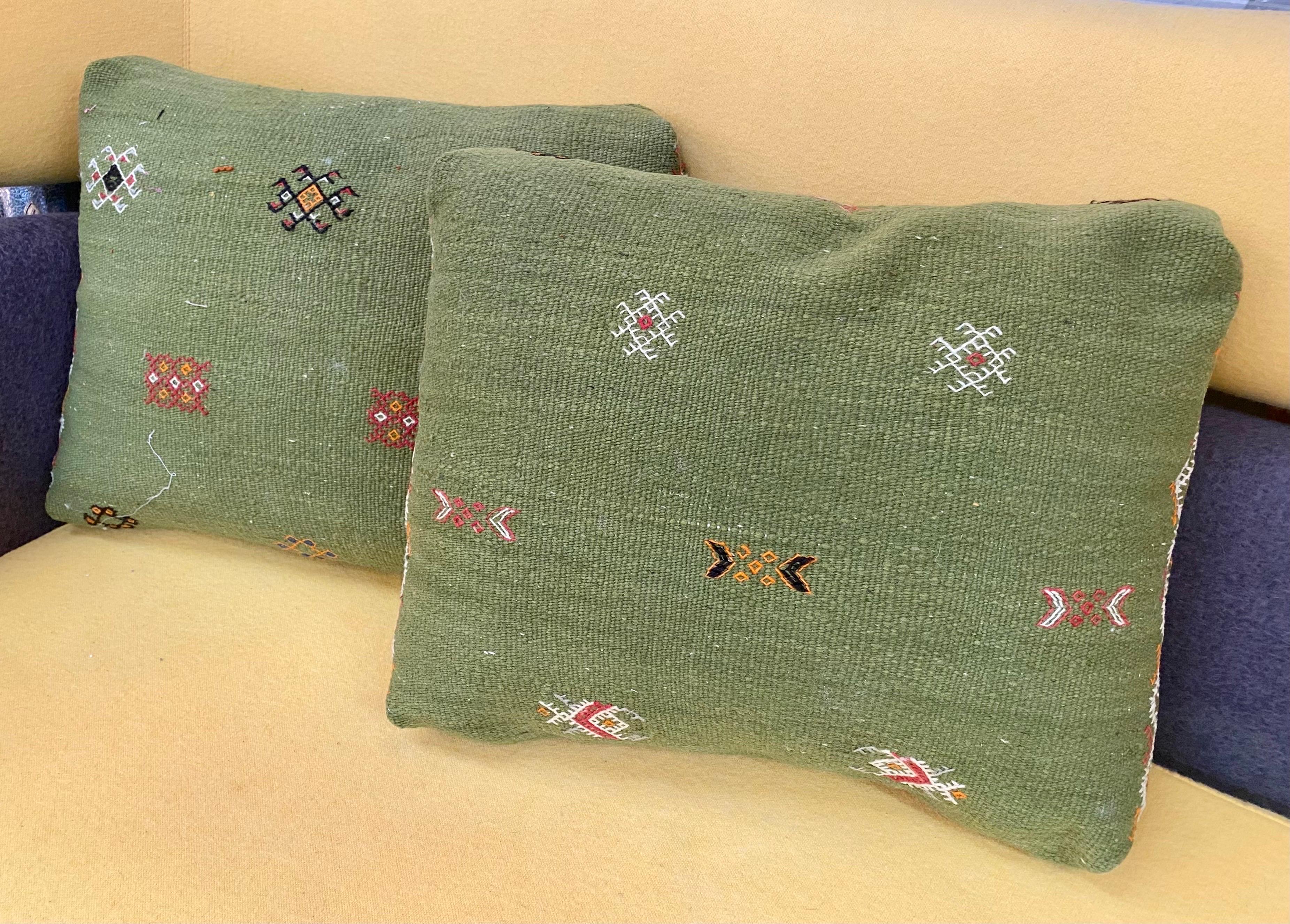 Boho Chic Green Moroccan Tribal Kilim Wool Hand-woven Pillow, a Pair  4