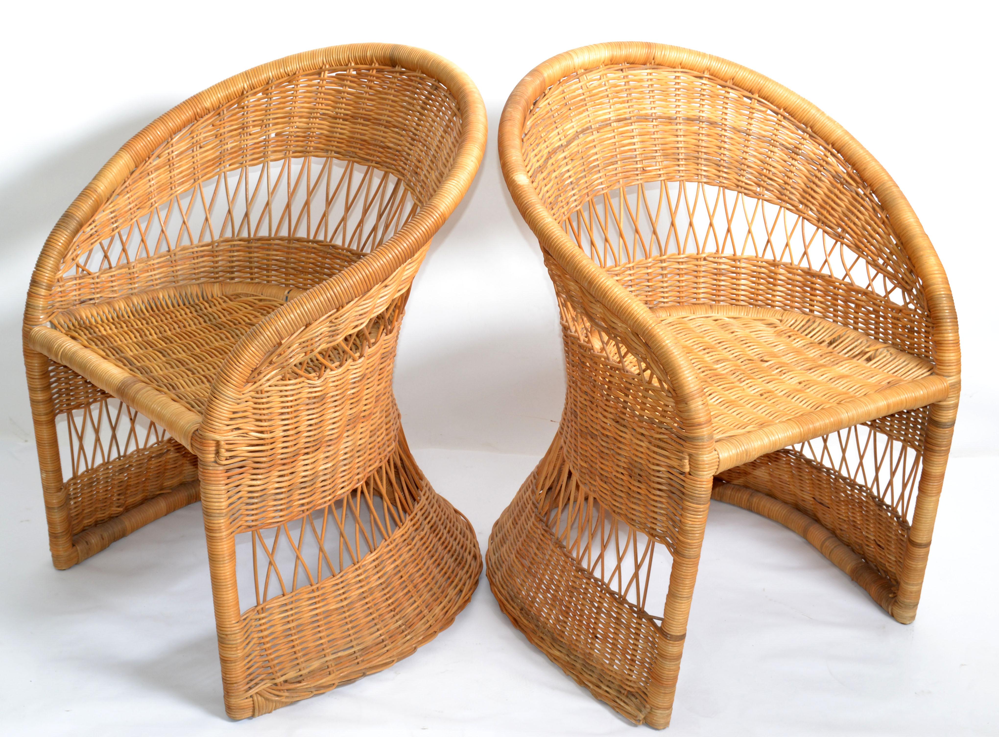 Handgefertigter Esstisch aus Bambus und Schilfrohr mit 4 Stühlen, Boho Chic, Moderne der Mitte des Jahrhunderts im Angebot 3