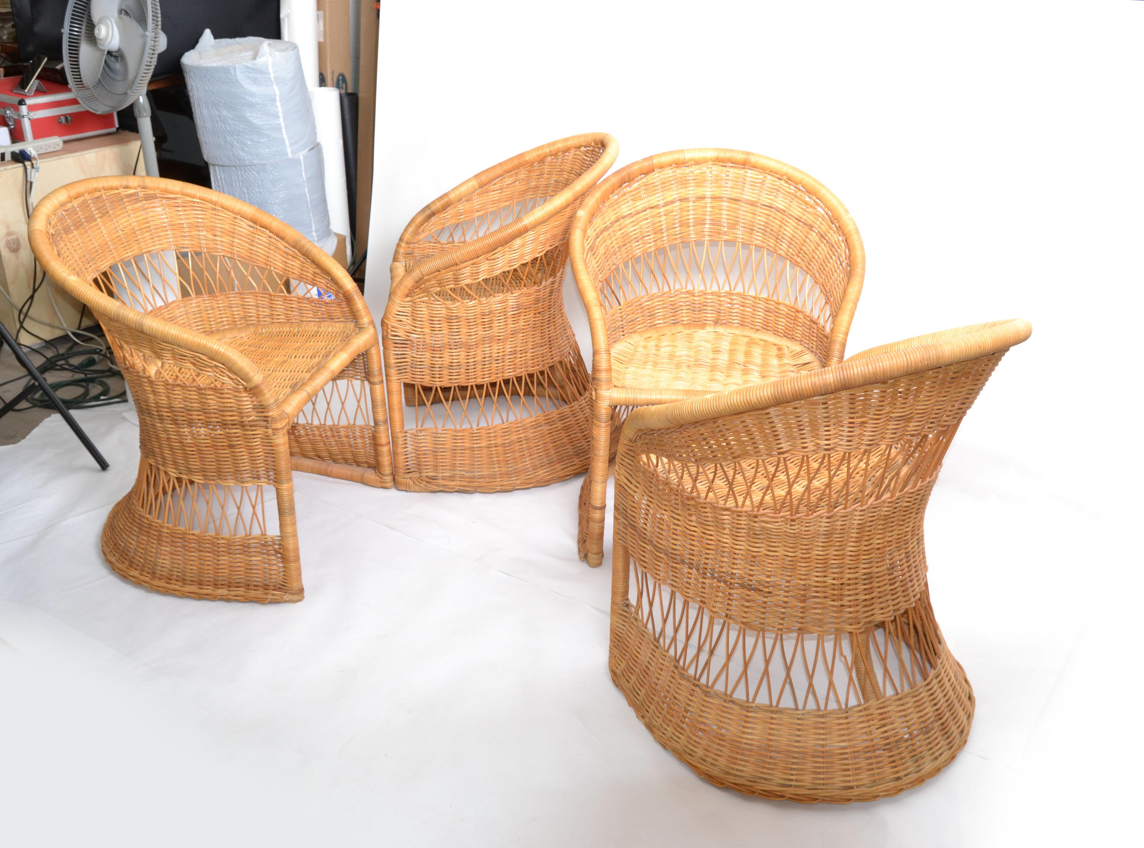 Table de salle à manger et 4 chaises en bambou et rotin, fabriquées à la main, style Boho Chic, mi-siècle moderne en vente 1
