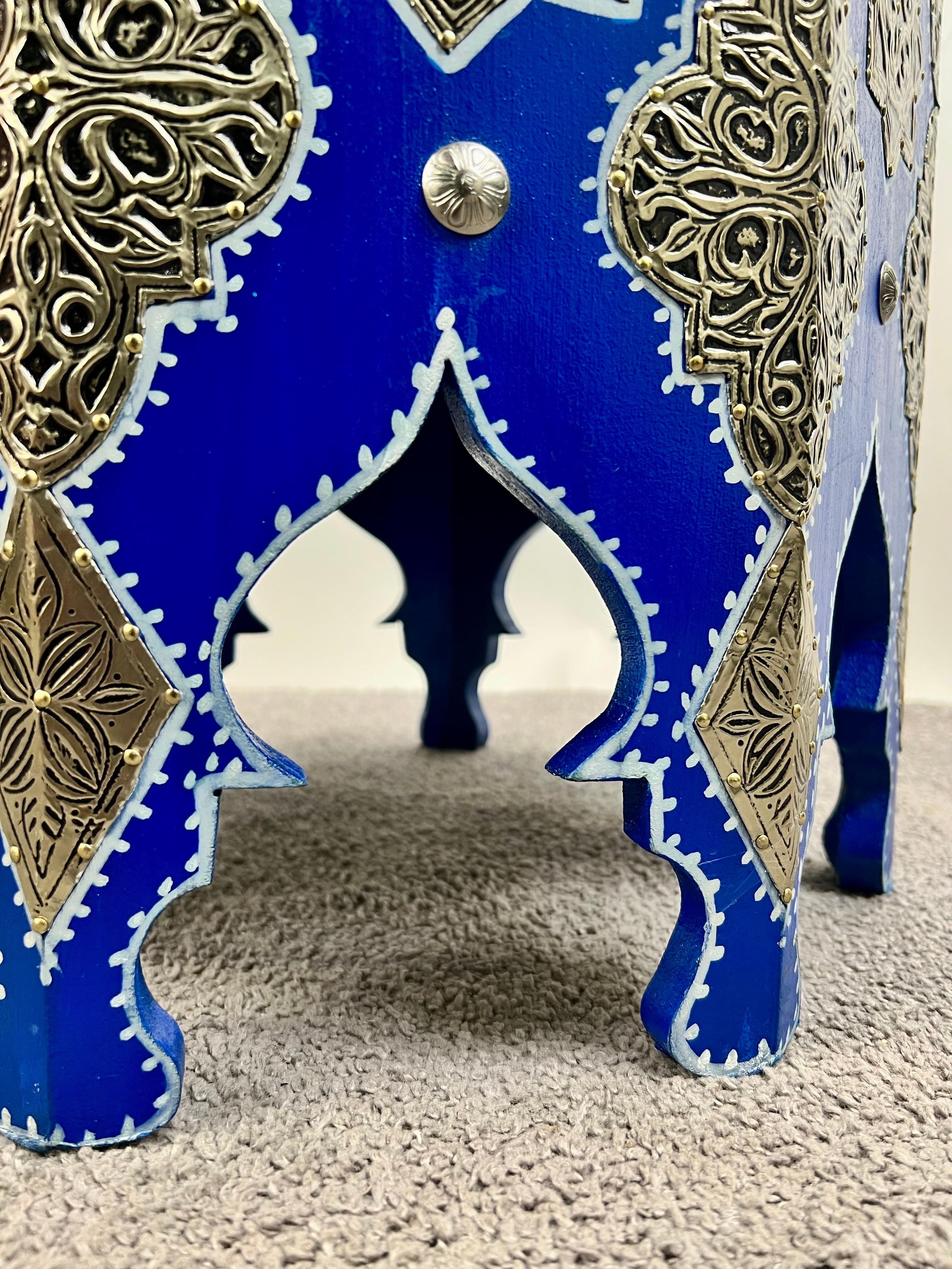 Boho Chic Moroccan Blue & Filigree Silver Design with White Leather Top Stool For Sale 1
