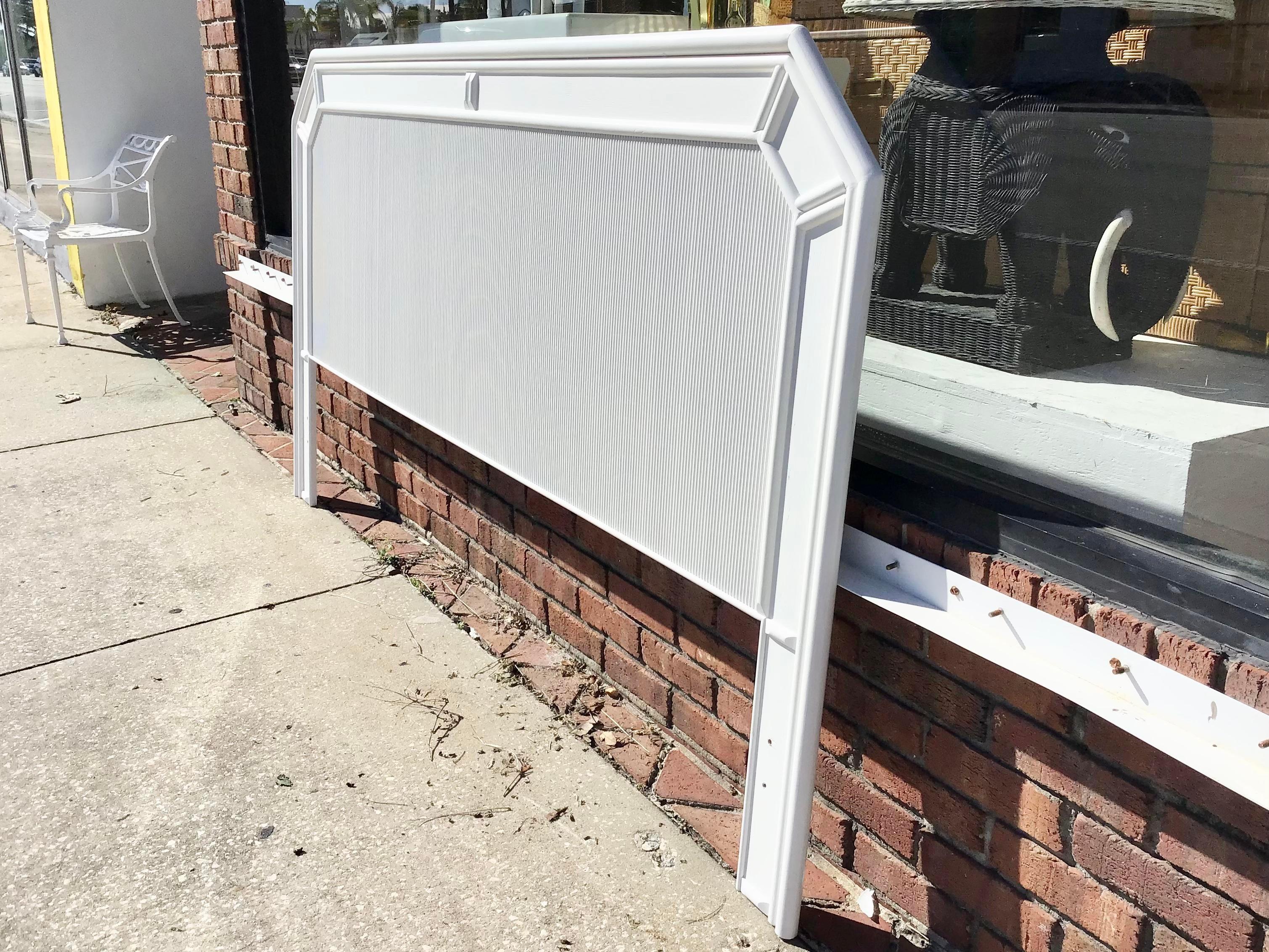 Boho Chic New White Lacquered Rattan King Size Headboard In Good Condition In Los Angeles, CA