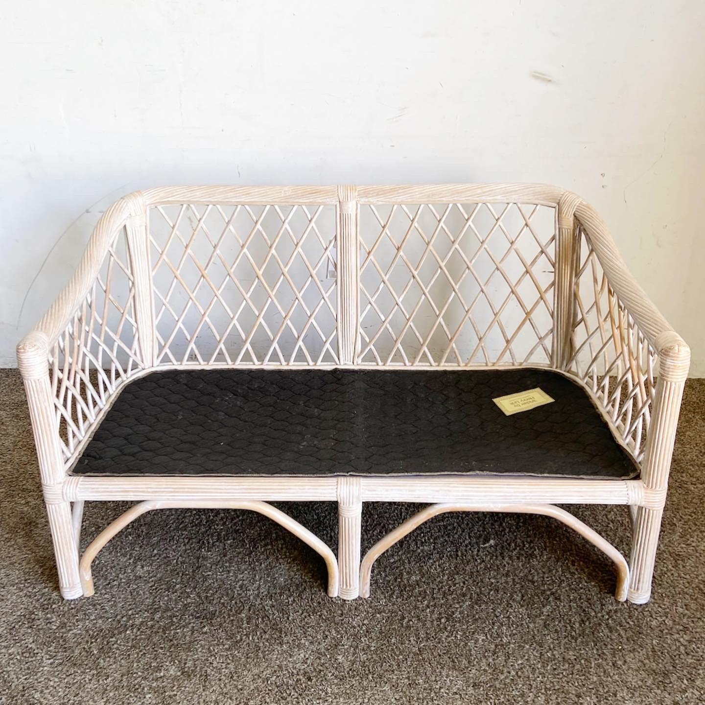 Boho Chic Pencil Reed Rattan Love Seat by Henry Link In Good Condition For Sale In Delray Beach, FL