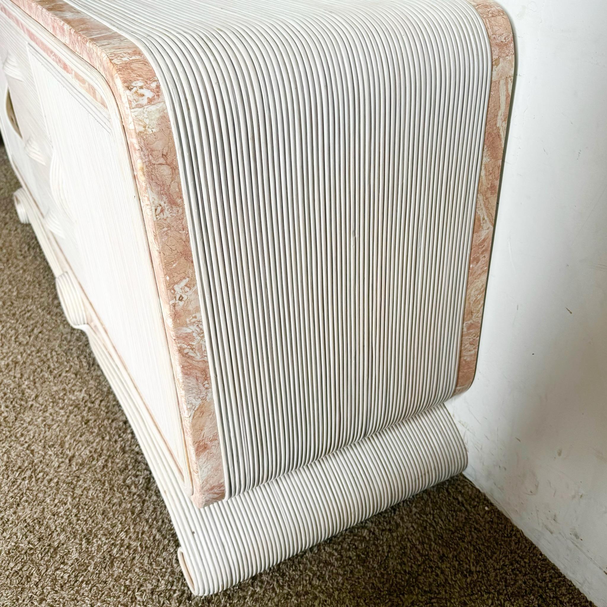 Credenza Boho Chic Rosa Tessellata con Pietra e Nastro di Penna in vendita 3