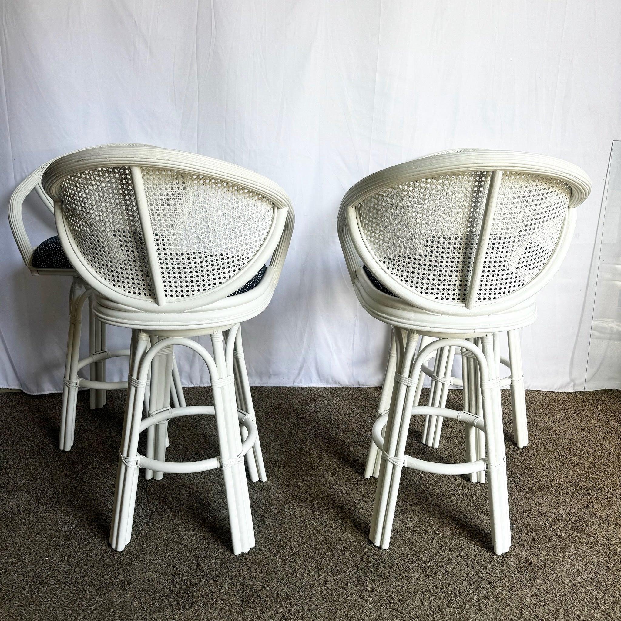 Sgabelli Boho Chic in rattan e canna da zucchero con schienale in canna - Set da 4 In condizioni buone in vendita a Delray Beach, FL