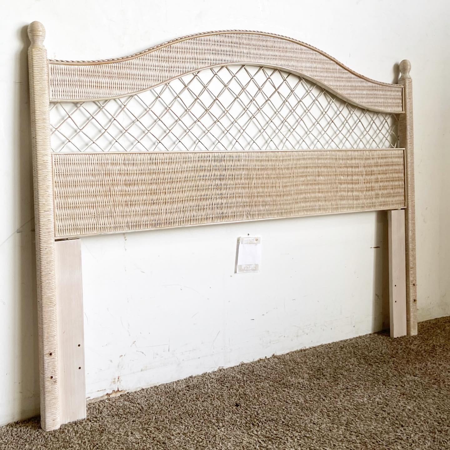 Elevate your bedroom with the Boho Chic Rattan Wicker Queen Headboard by Henry Link. Crafted with intricate weaving, it's the epitome of natural elegance.
Minor wear as seen in the photos.