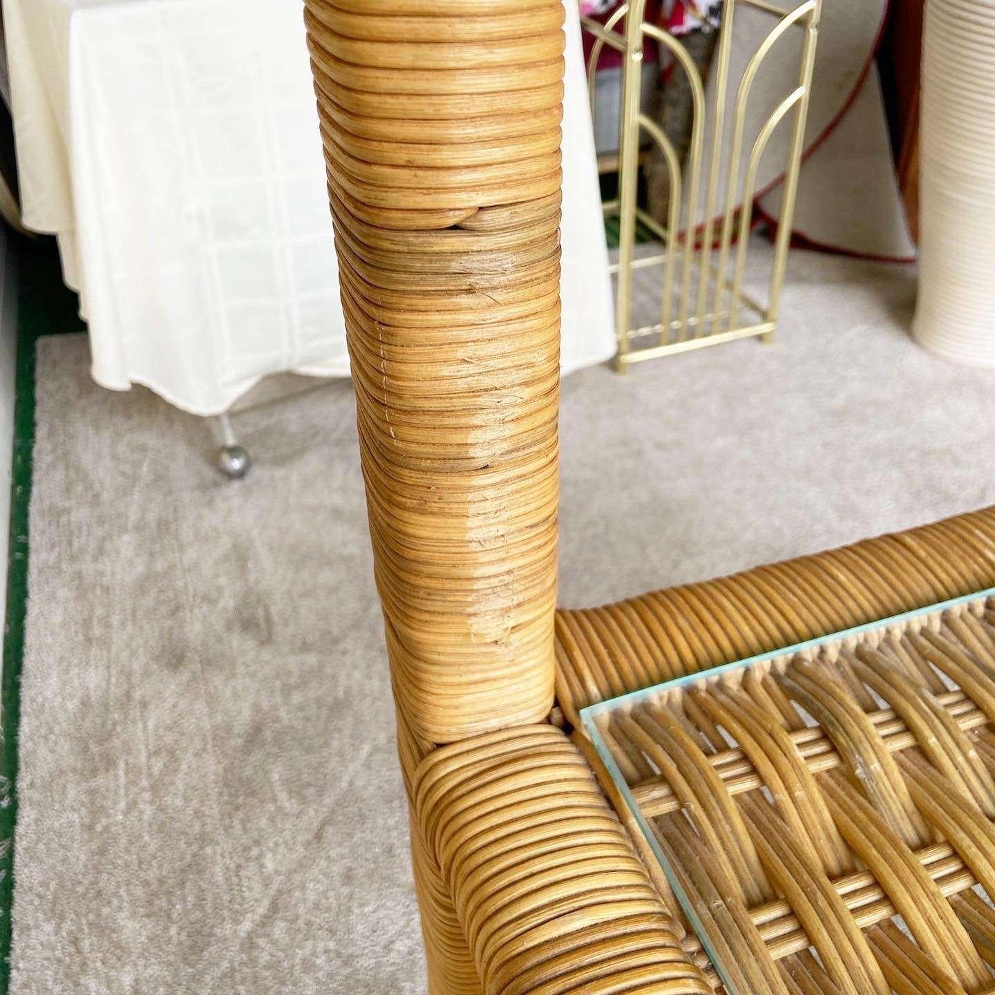 Etagère Boho Chic en rotin tressé avec étagères en verre 2
