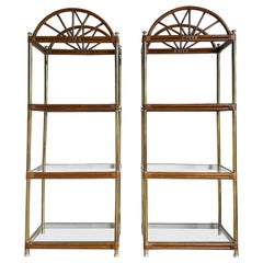 Boho Chic Regency Gold- und Bambus-Rattan-Etageres aus Gold – ein Paar