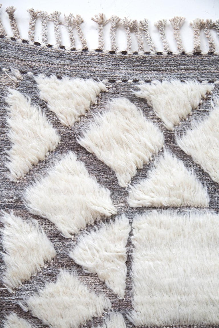 Modern and Trendy Boho Chic Rug from Central Asia. Size: 8 ft 5 in x 10 ...
