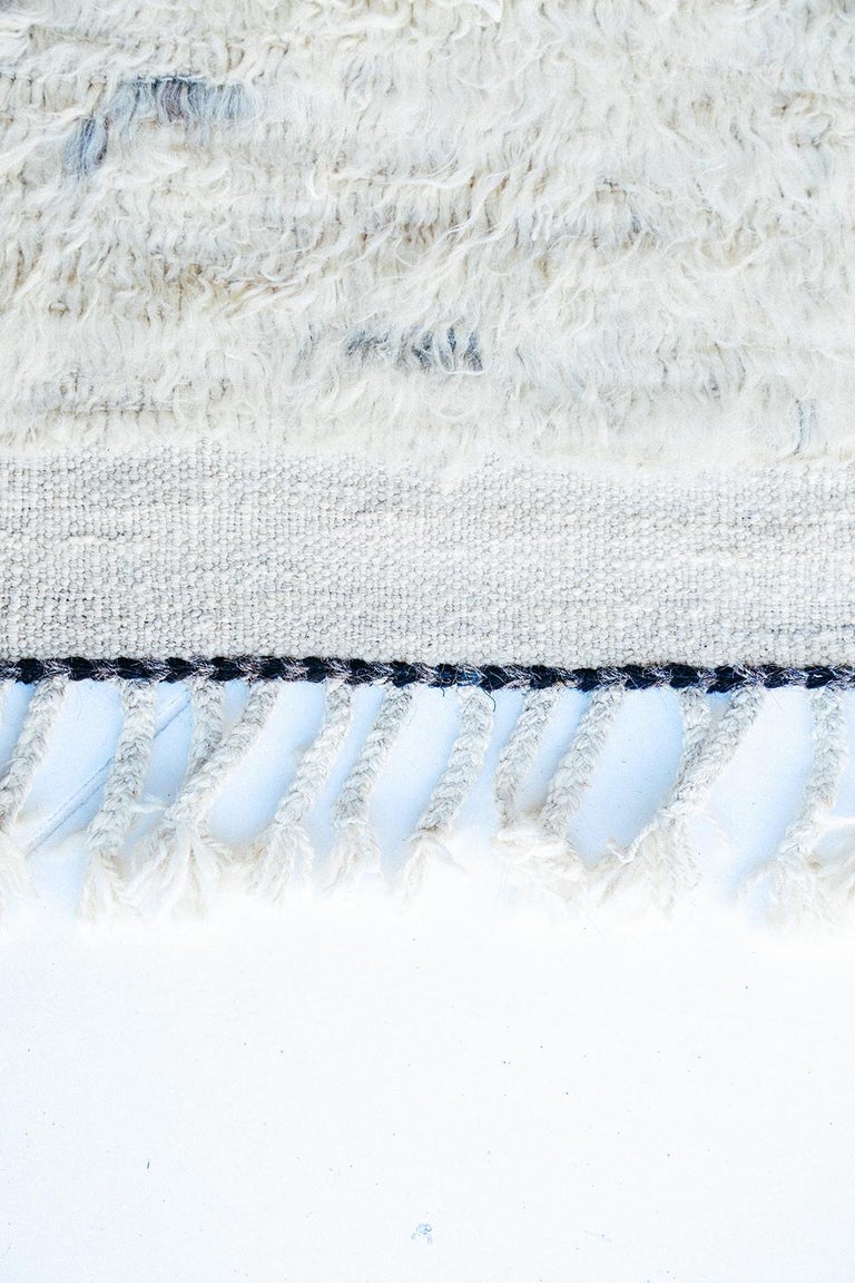 Modern and Trendy Boho Chic Rug from Central Asia. Size: 8 ft 6 in x 9 ...
