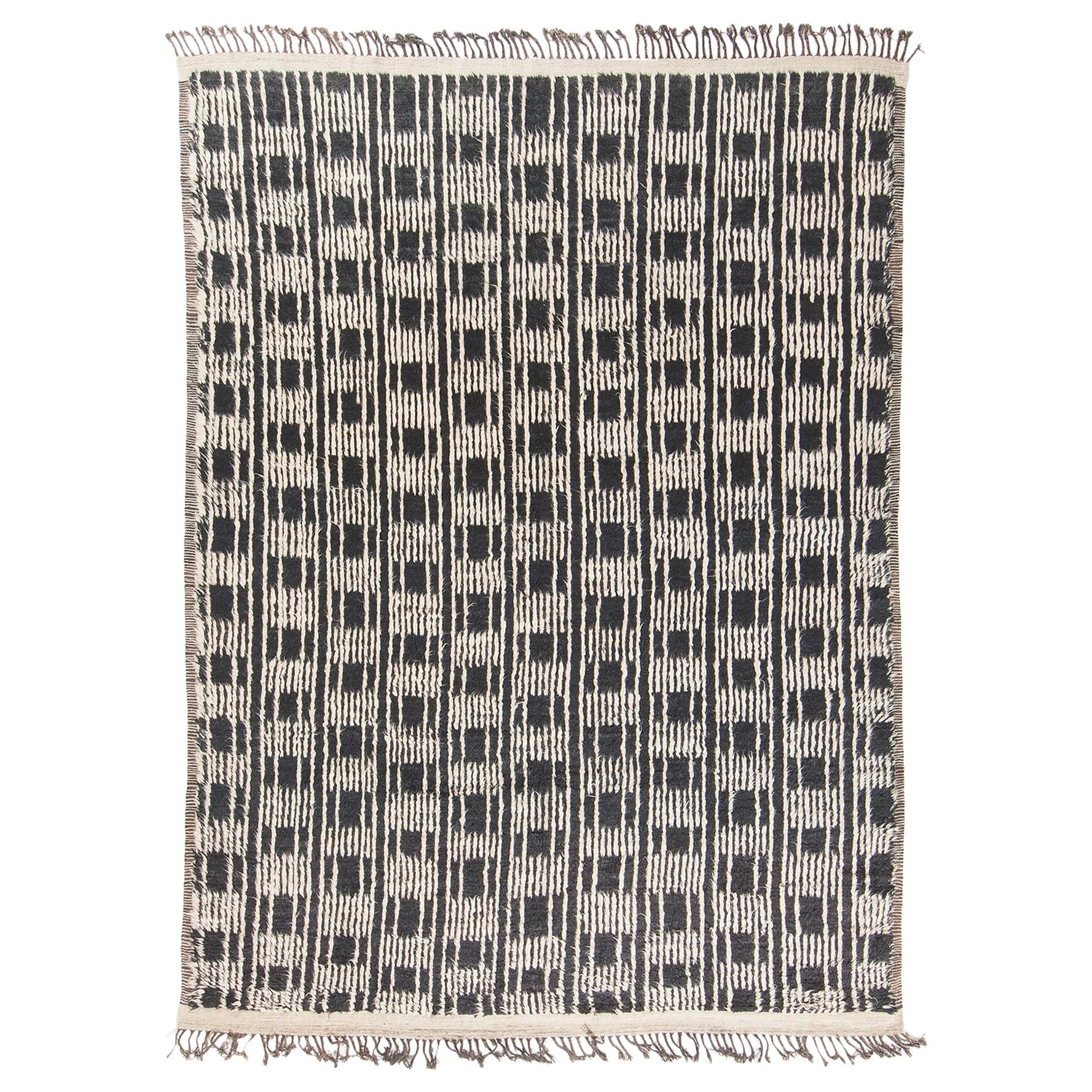 Modern and Trendy Boho Chic Rug from Central Asia. Size: 10 ft 9 in x ...
