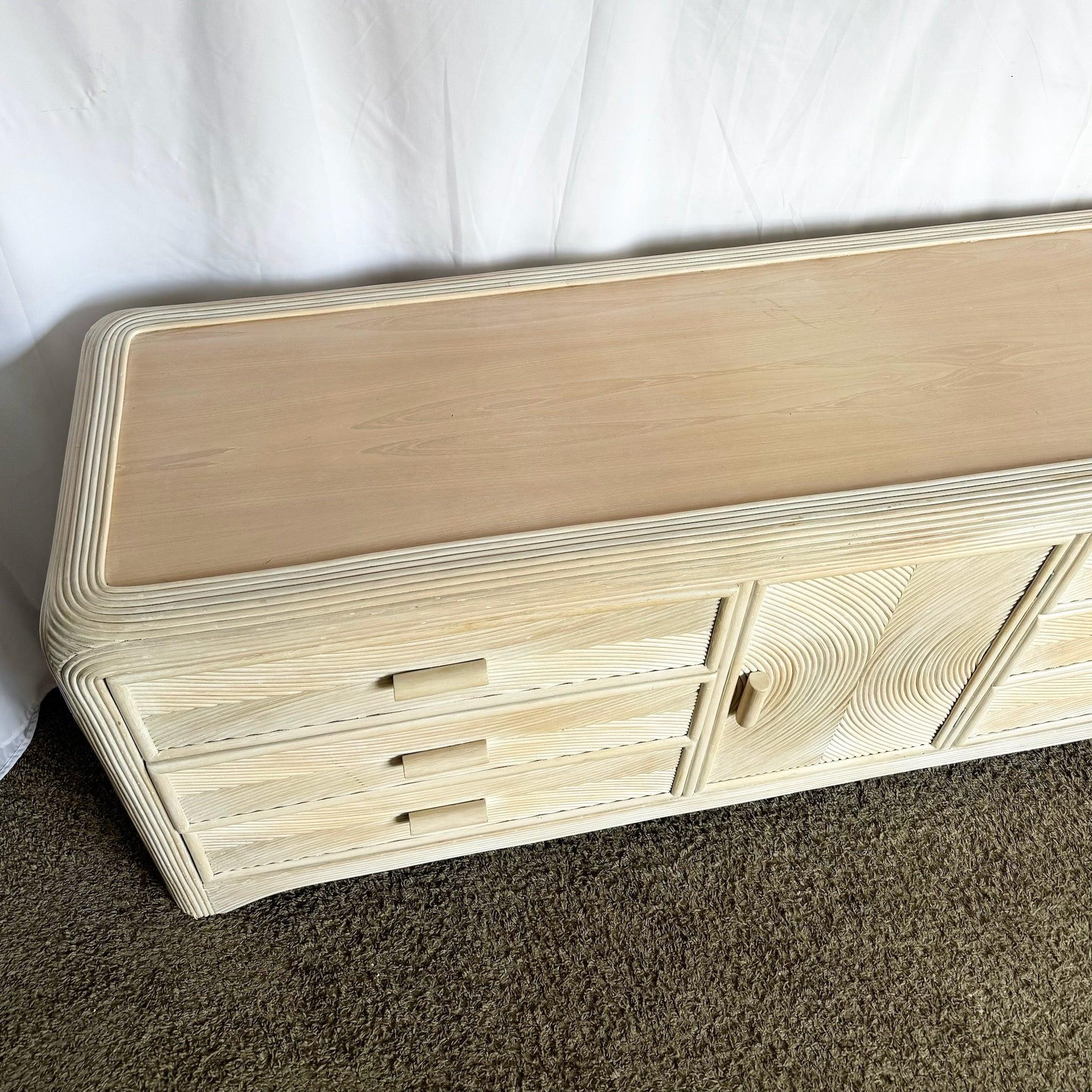 Boho Chic Sculpted Pencil Reed Dresser in vendita 4