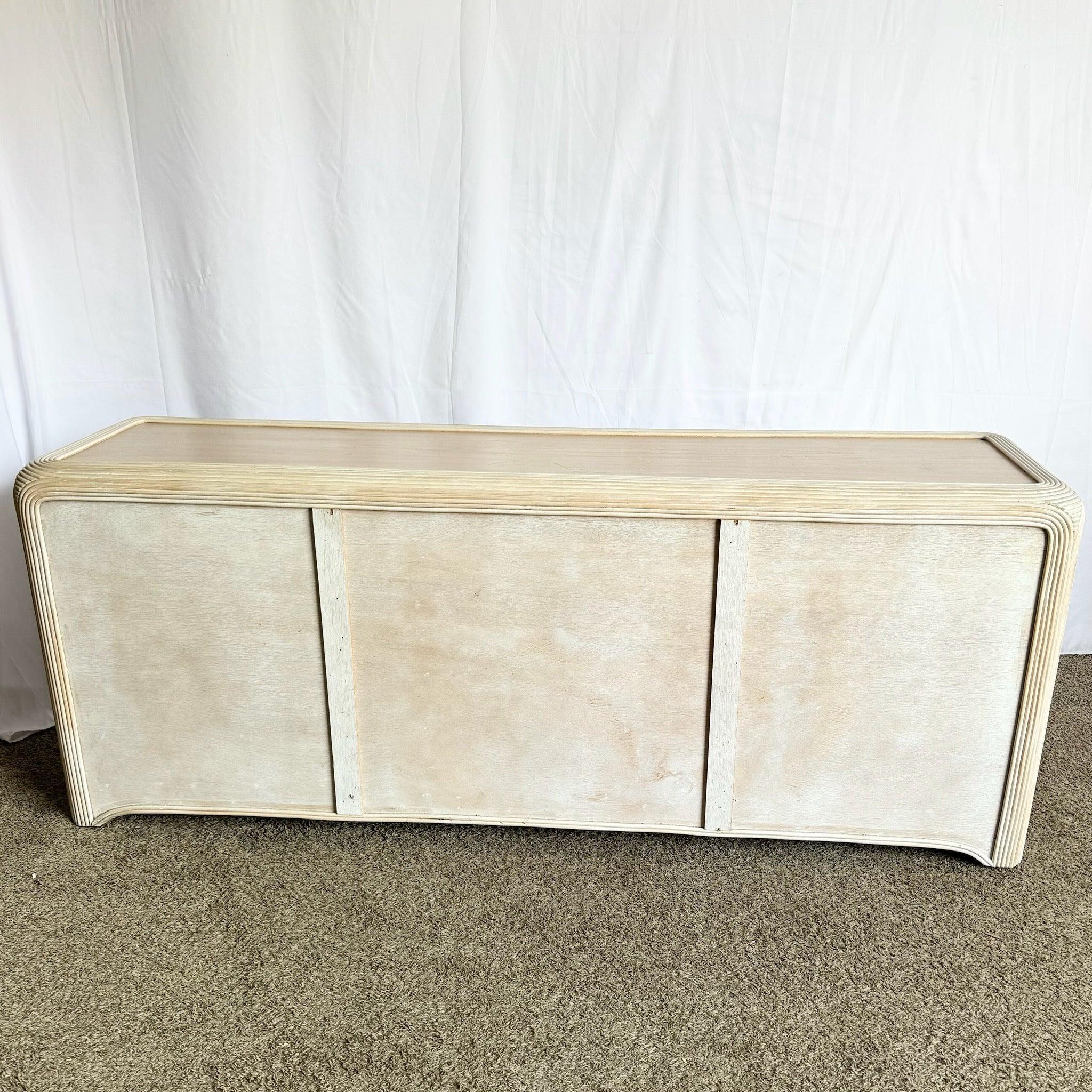 Fine XX secolo Boho Chic Sculpted Pencil Reed Dresser in vendita