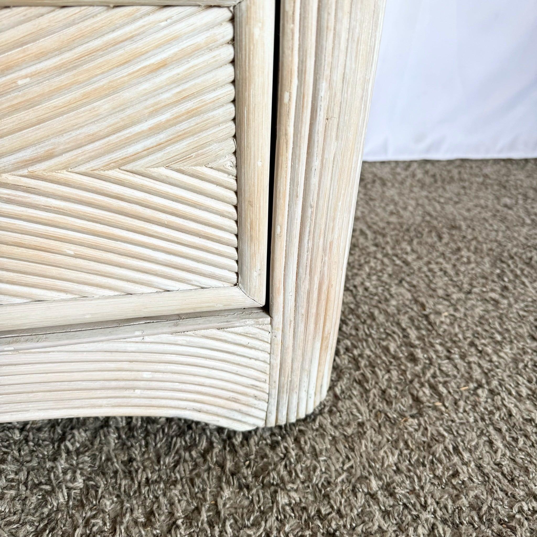 Boho Chic Sculpted Pencil Reed Dresser in vendita 2