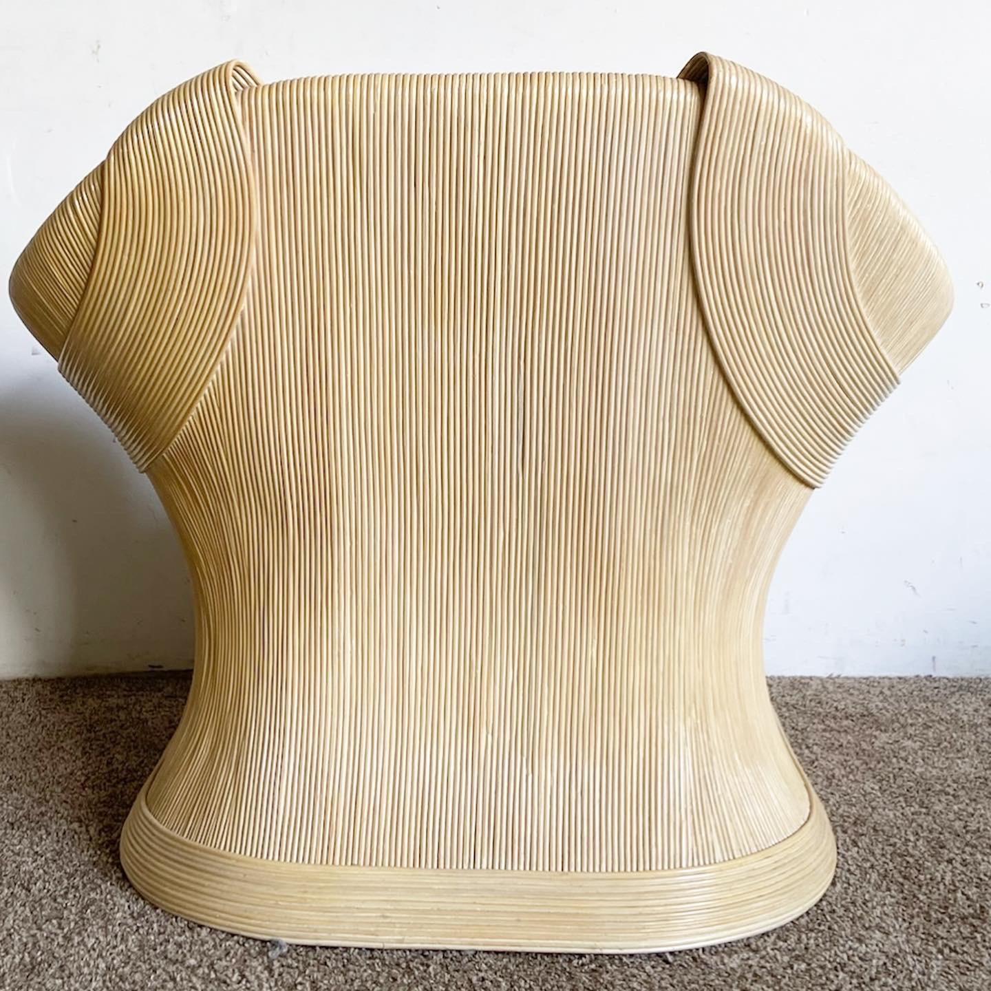 Boho Chic Sculpted Pencil Reed Ribbon Lounge Chair In Good Condition For Sale In Delray Beach, FL