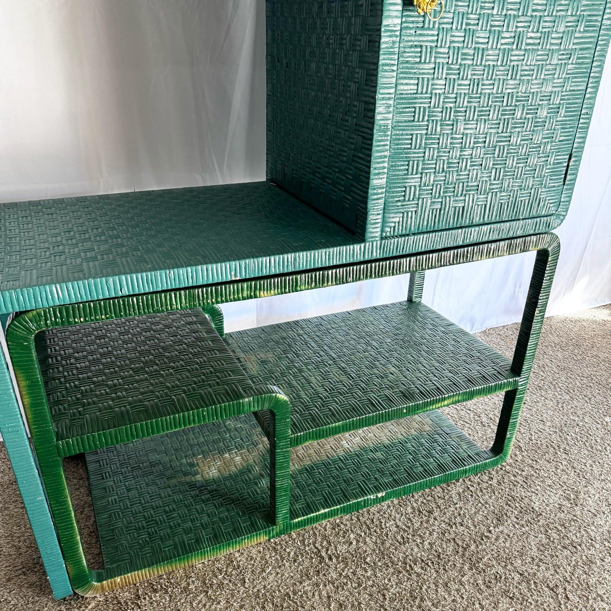 Fine XX secolo Etagere/libreria allungabile in vimini scolpito Boho Chic - 2 pezzi in vendita