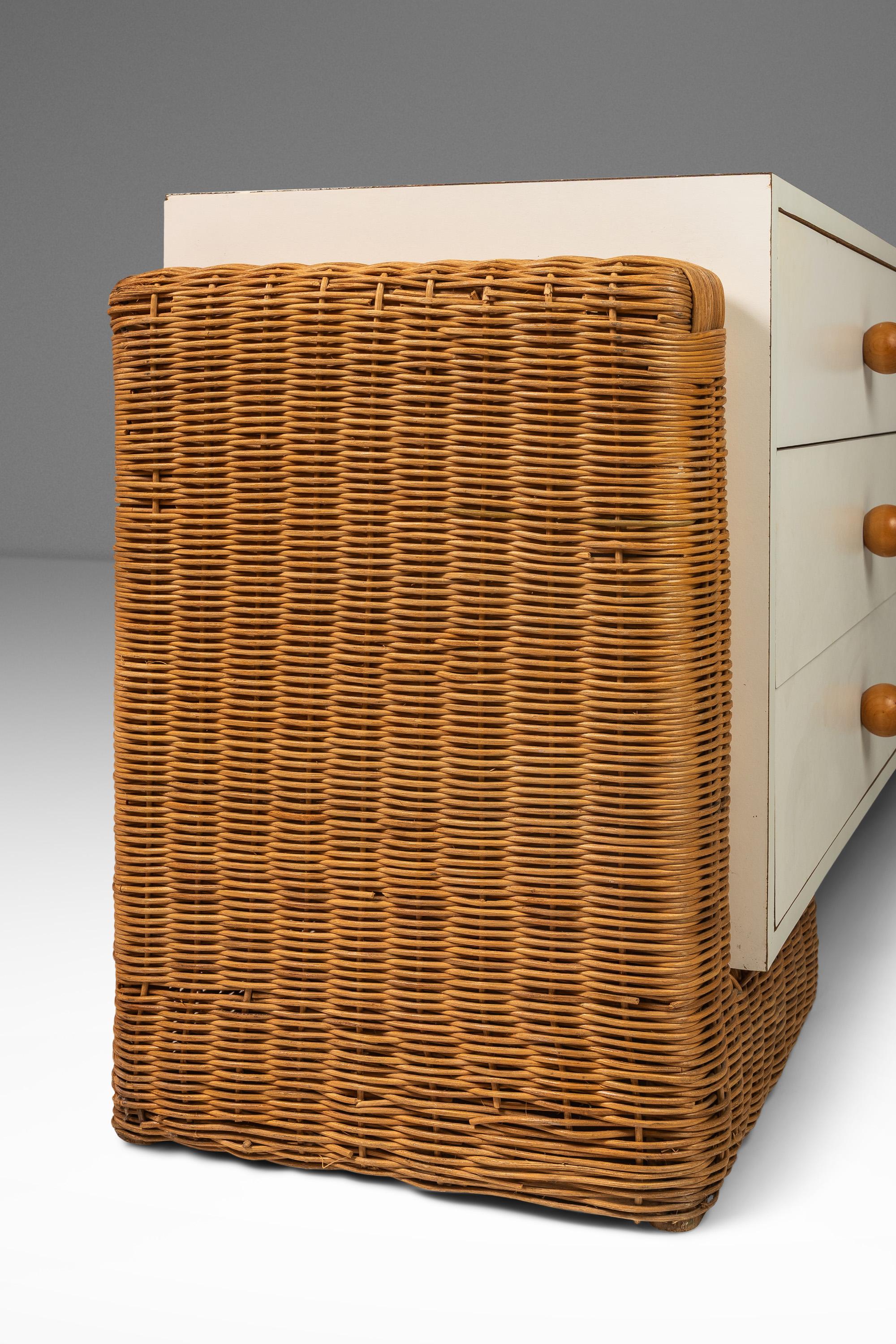 Longue commode / meuble de rangement / buffet Boho Chic unique avec base en rotin, années 1980 en vente 10