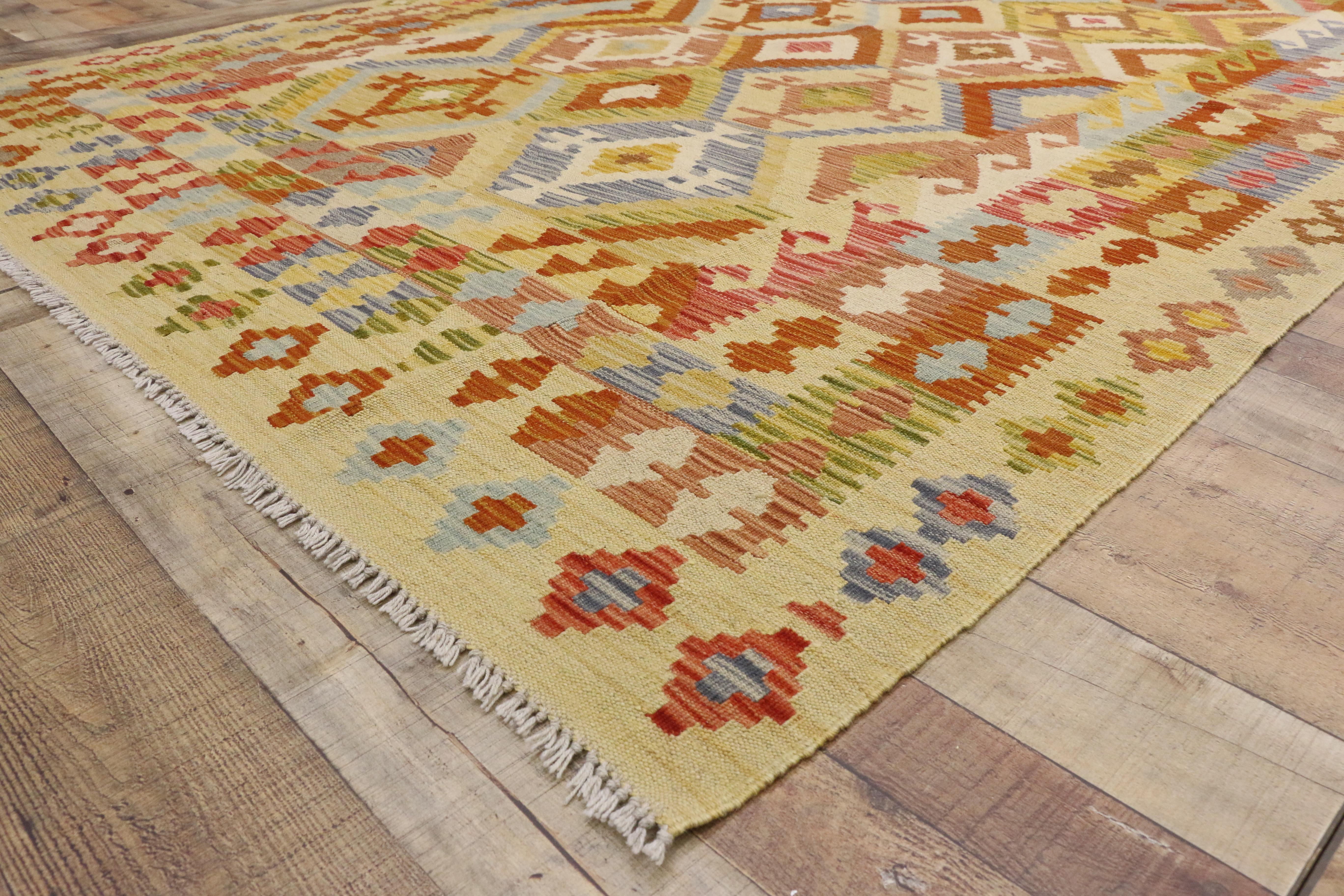 Vintage Afghan Kilim Rug with Southwestern Style In Good Condition For Sale In Dallas, TX