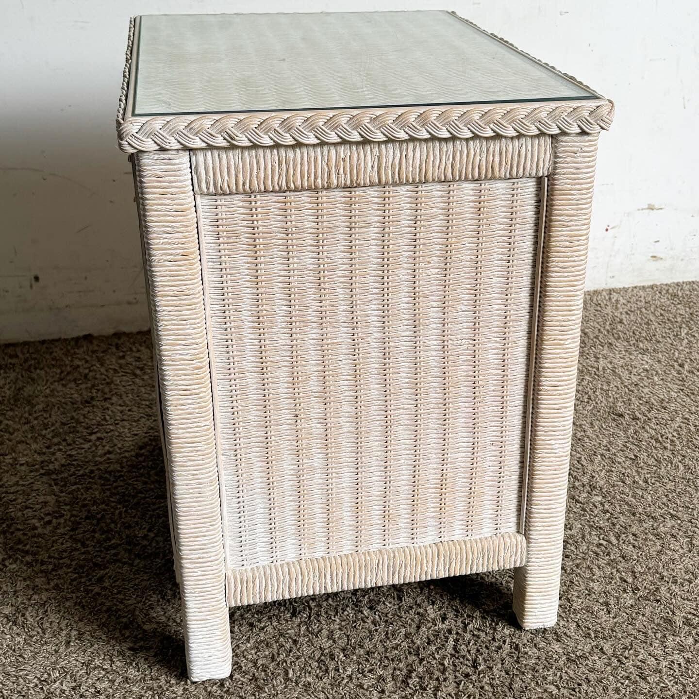 Boho Chic White Washed Henry Link Wicker Nightstand by Lexington Furniture In Good Condition In Delray Beach, FL