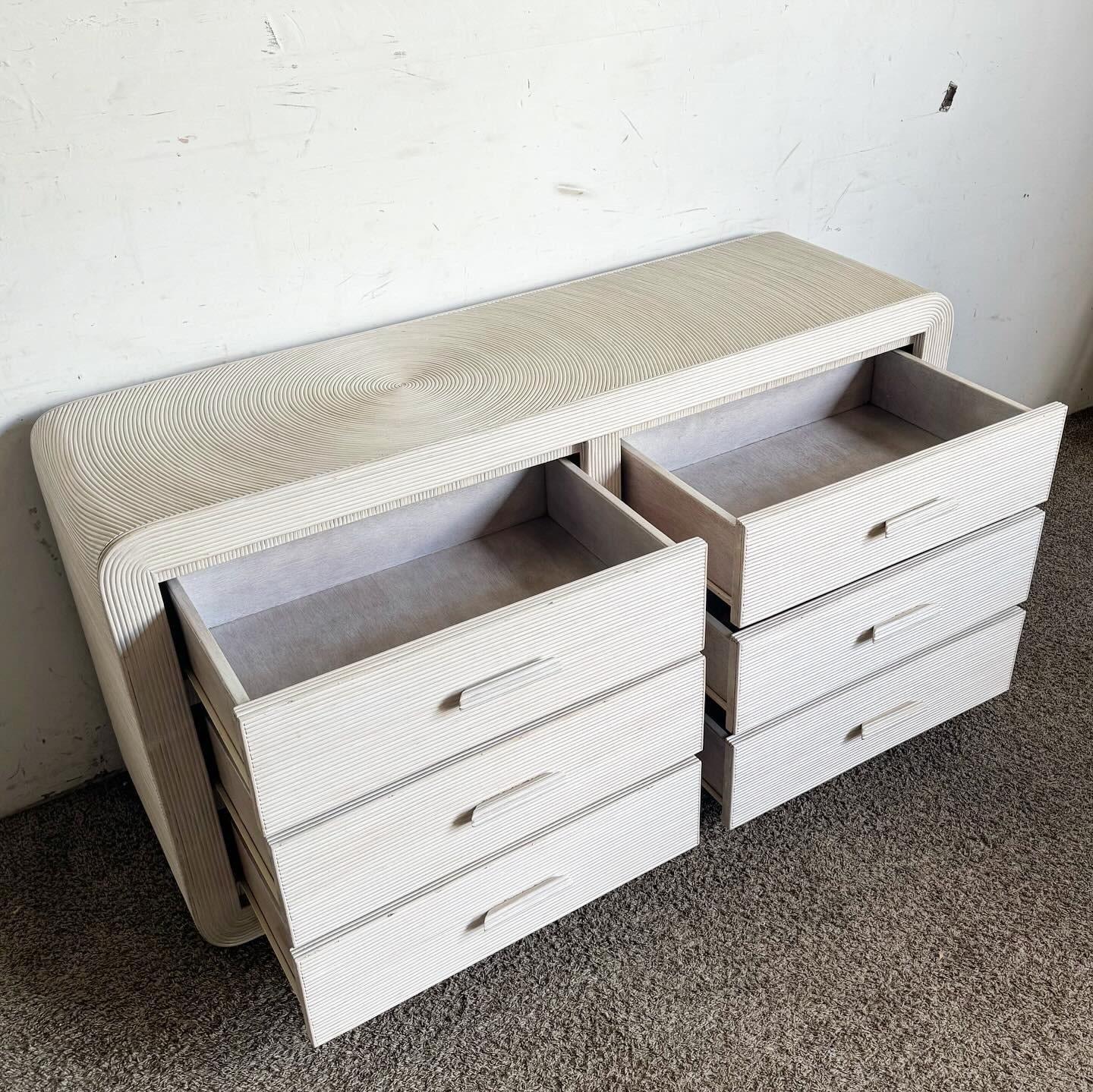 Boho Chic White Washed Swirl Pencil Reed Waterfall Dresser In Good Condition In Delray Beach, FL