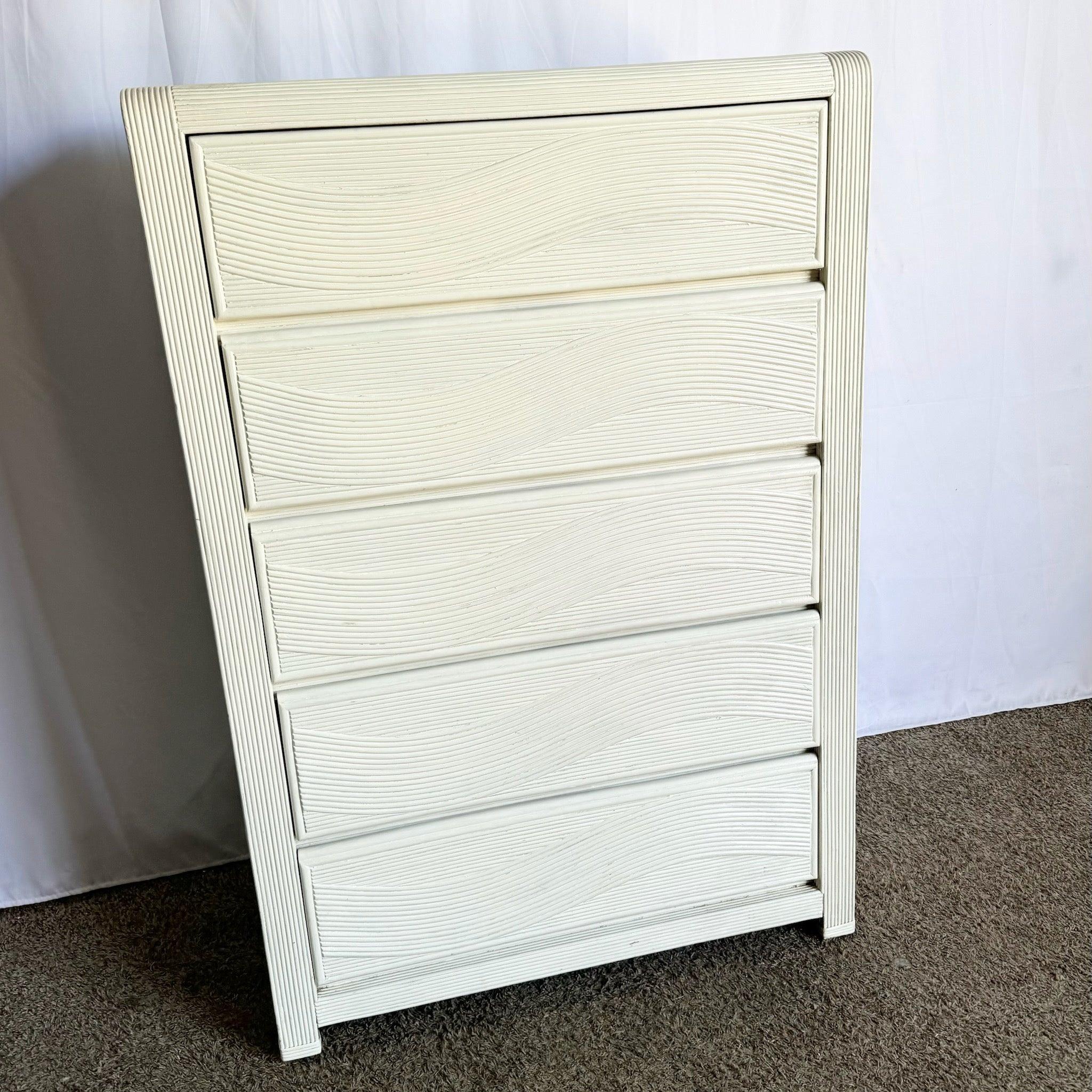 Comò Highboy Boho Chic bianco ondulato - 5 cassetti in vendita 2