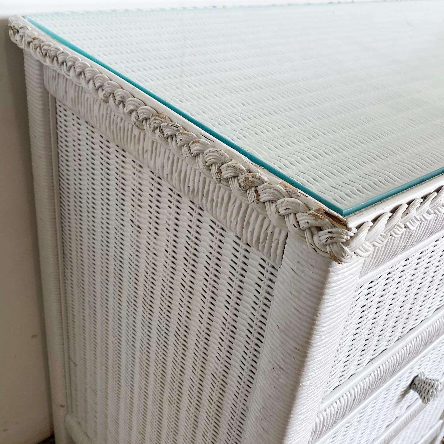 Boho Chic White Wicker and Rattan Wringing Desk by Henry Link In Good Condition In Delray Beach, FL