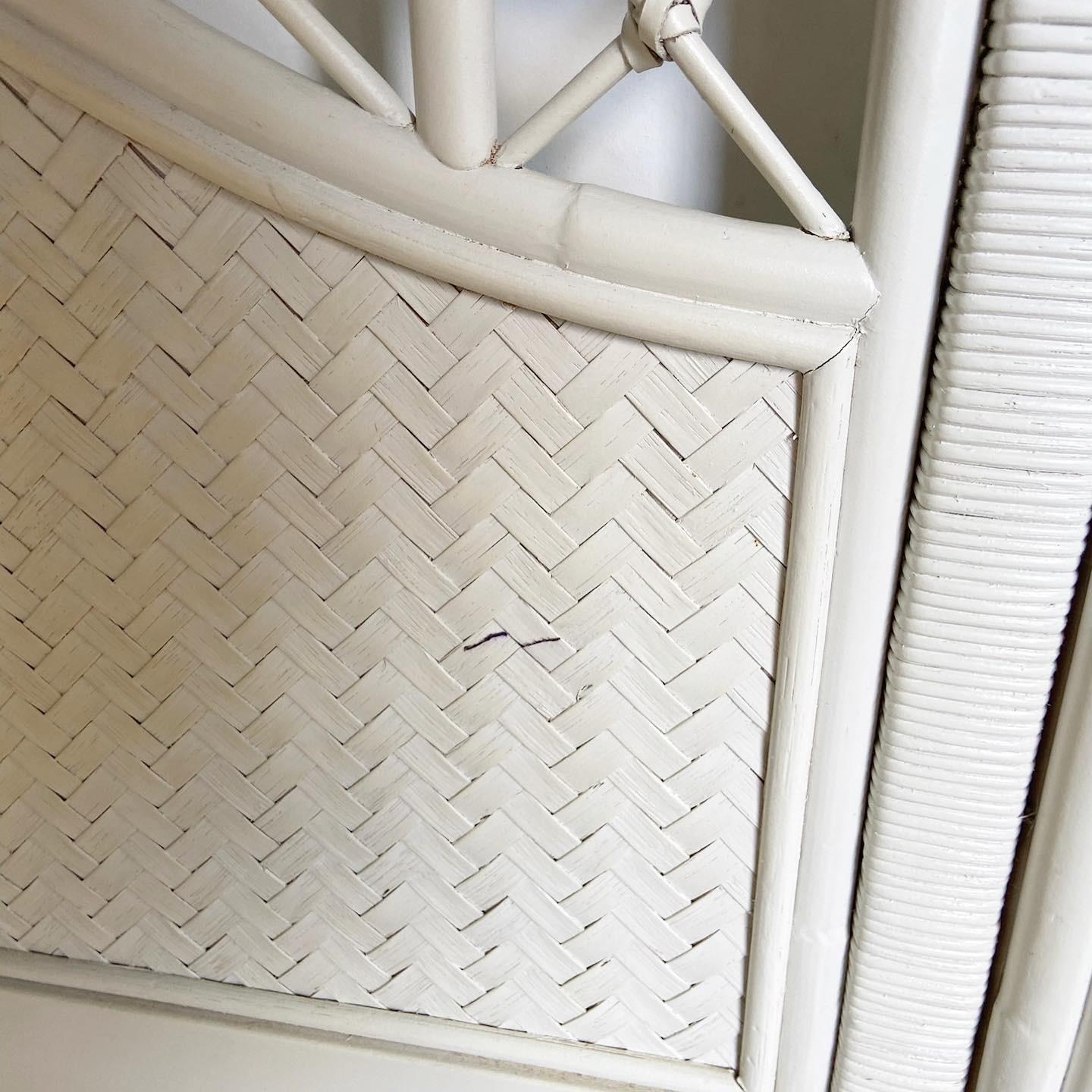white wicker twin bed