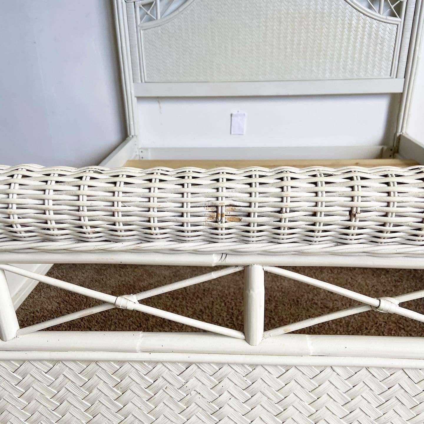 Boho Chic White Wicker Bamboo Rattan and Herringbone Queen Size Bed Frame In Good Condition For Sale In Delray Beach, FL