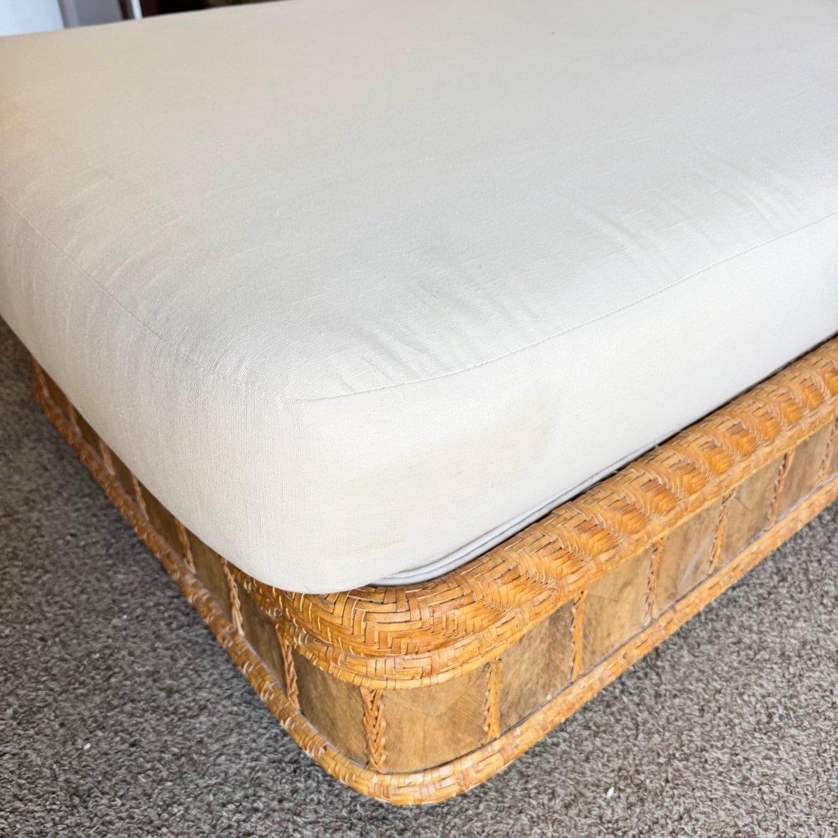 Chaise longue en osier et rotin Boho Chic en vente 1
