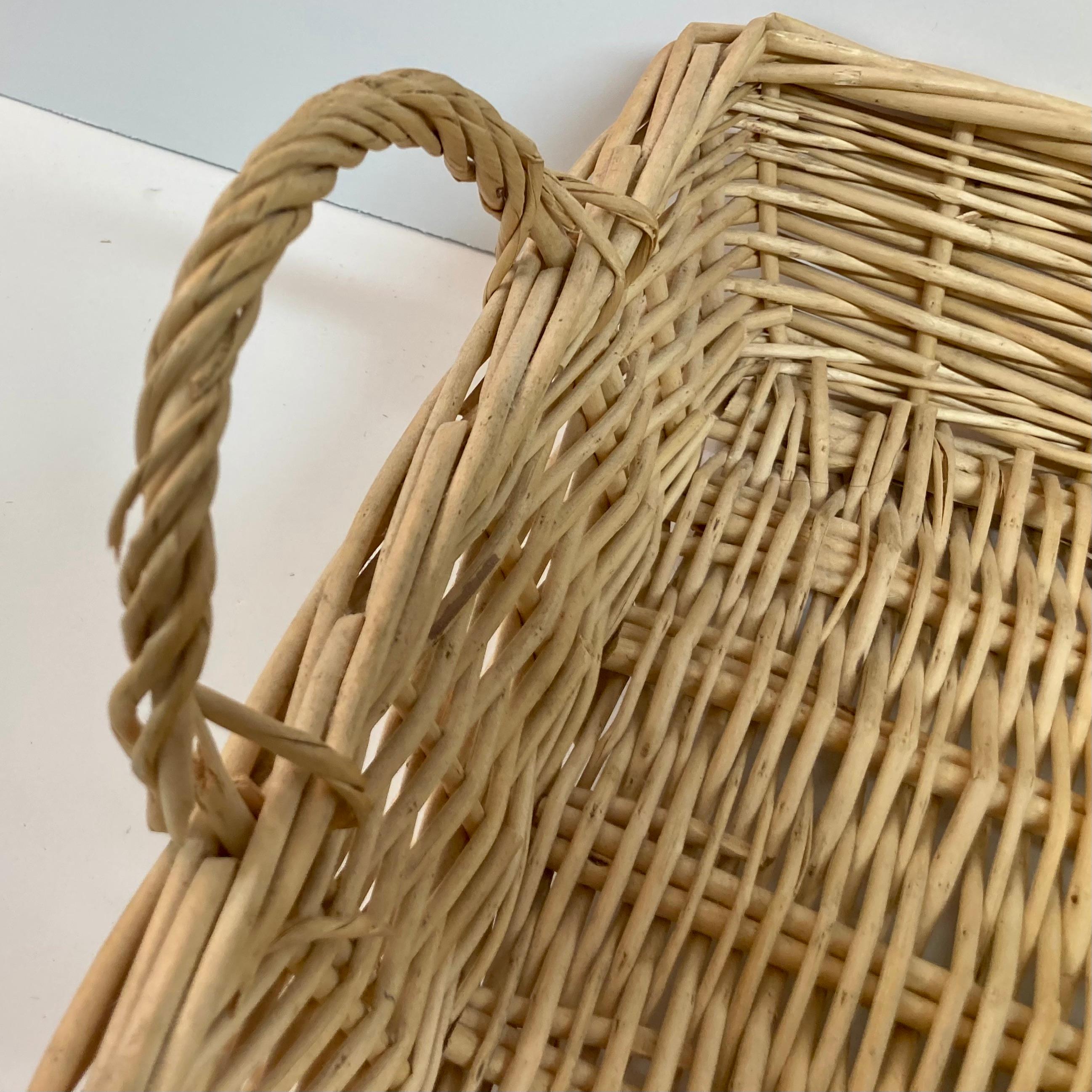 Boho Chic Tablett aus Weide im Angebot 2
