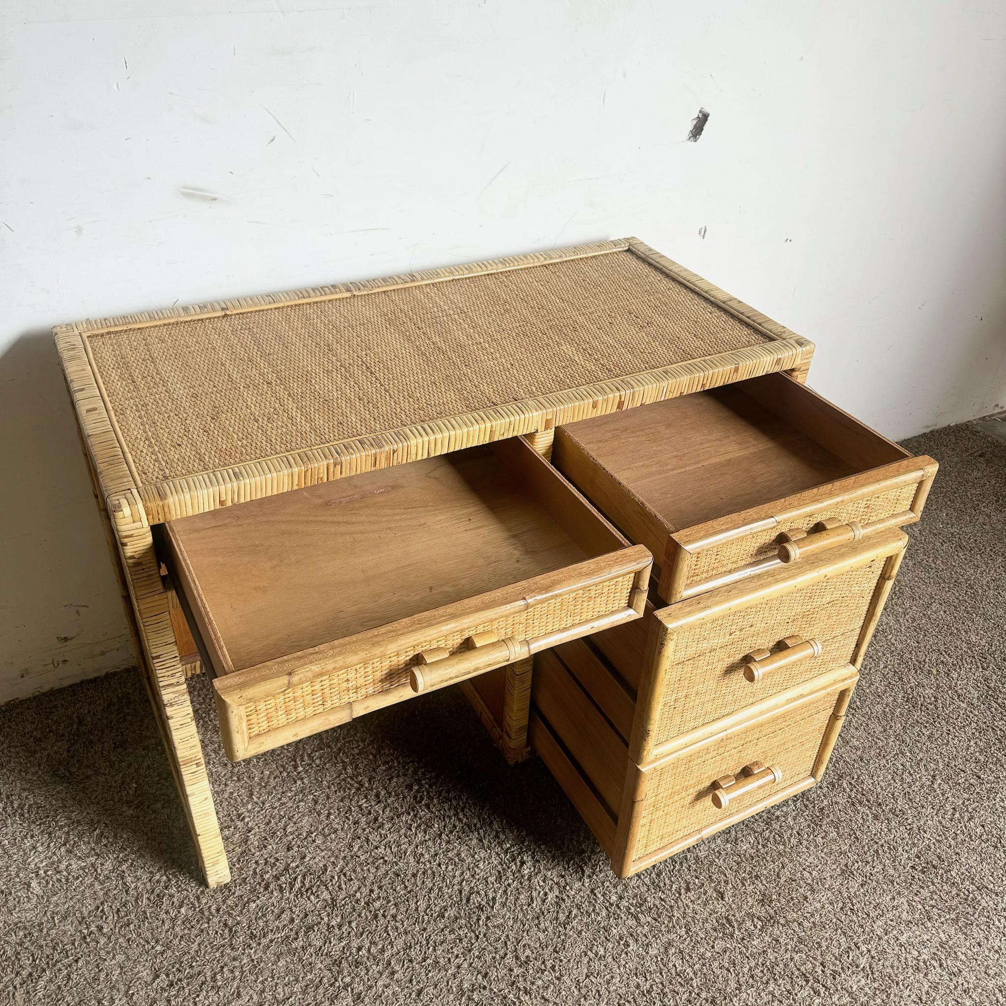 Boho Chic Wicker Wicker Writing Desk In Good Condition In Delray Beach, FL