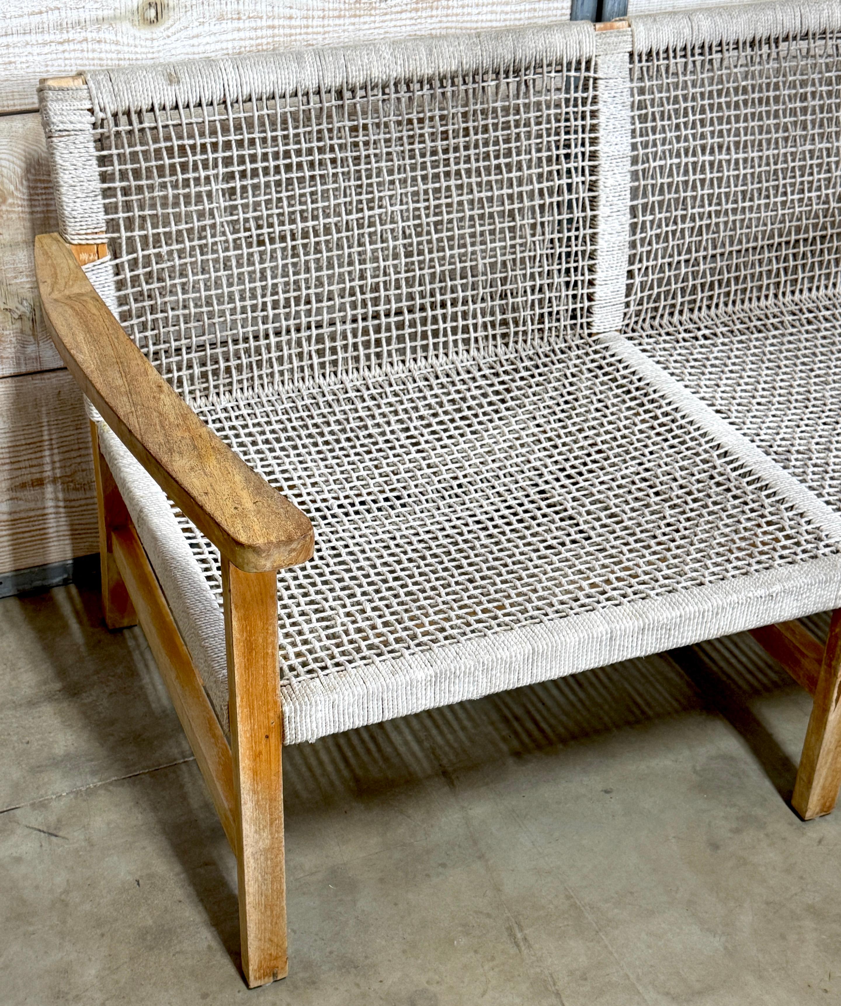 Sofá Boho Danés Moderno de Teca Blanqueada y Cuerda Tejida Tejido en venta