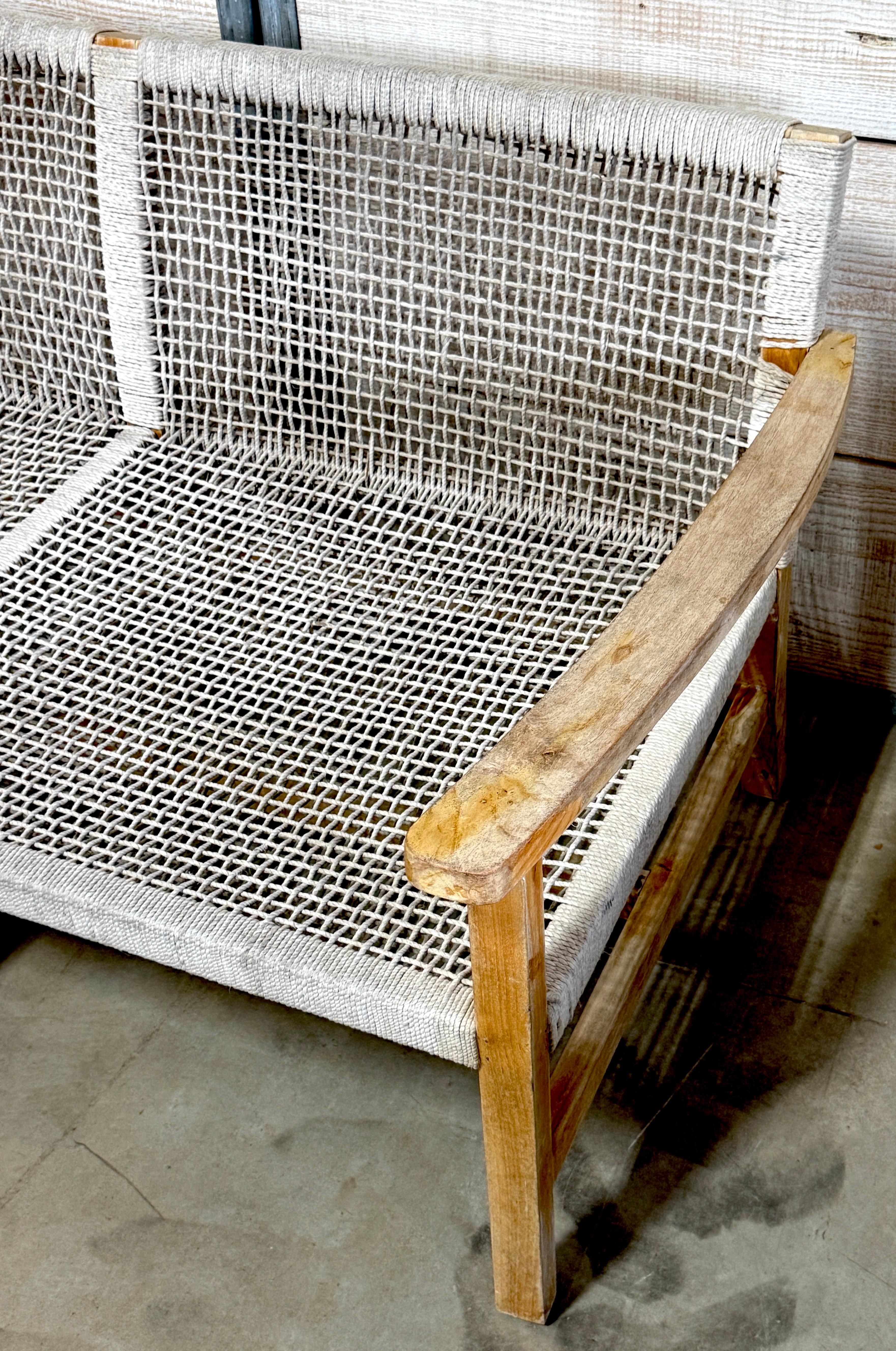 Sofá Boho Danés Moderno de Teca Blanqueada y Cuerda Tejida Soga en venta