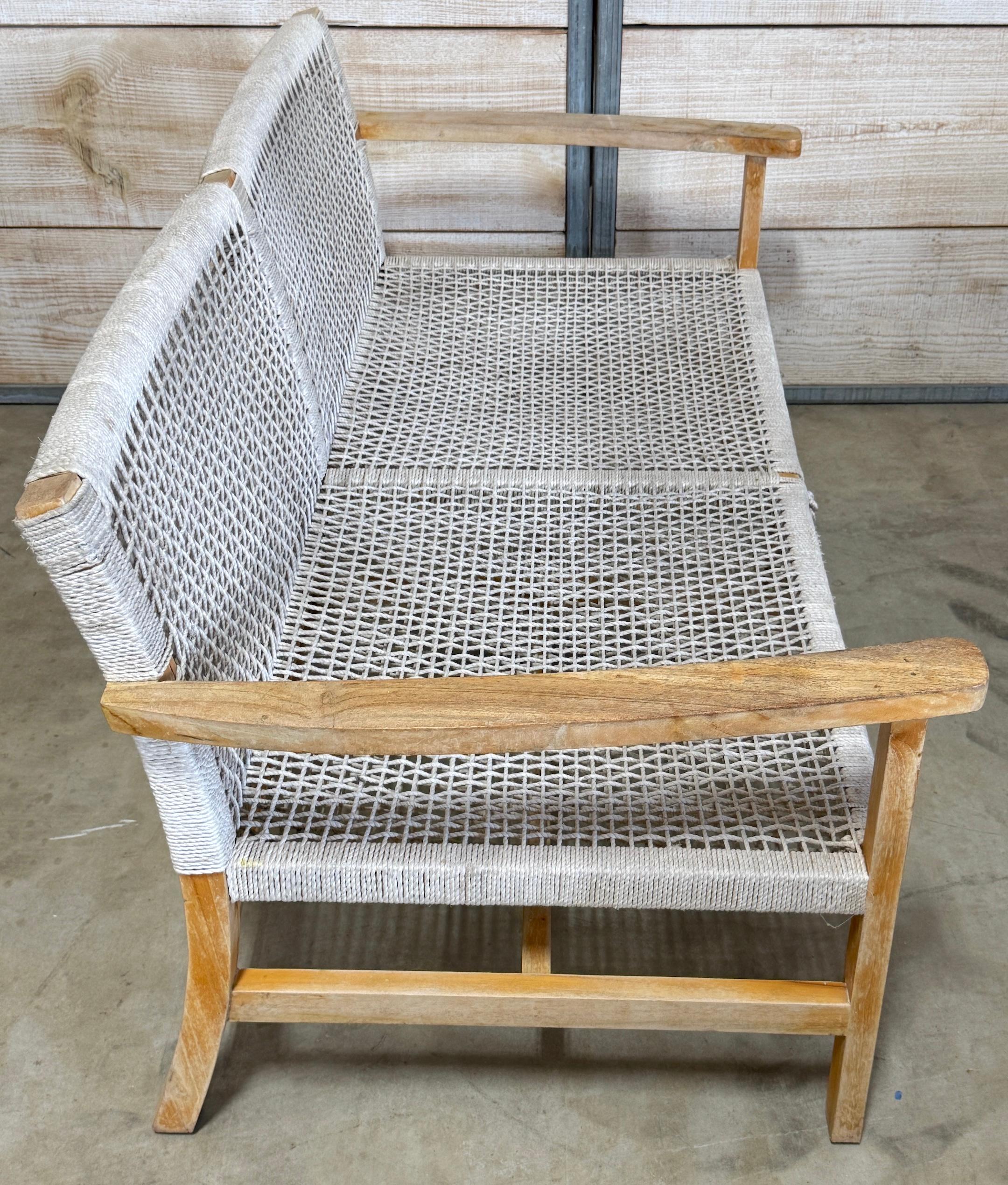 Sofá Boho Danés Moderno de Teca Blanqueada y Cuerda Tejida en venta 2