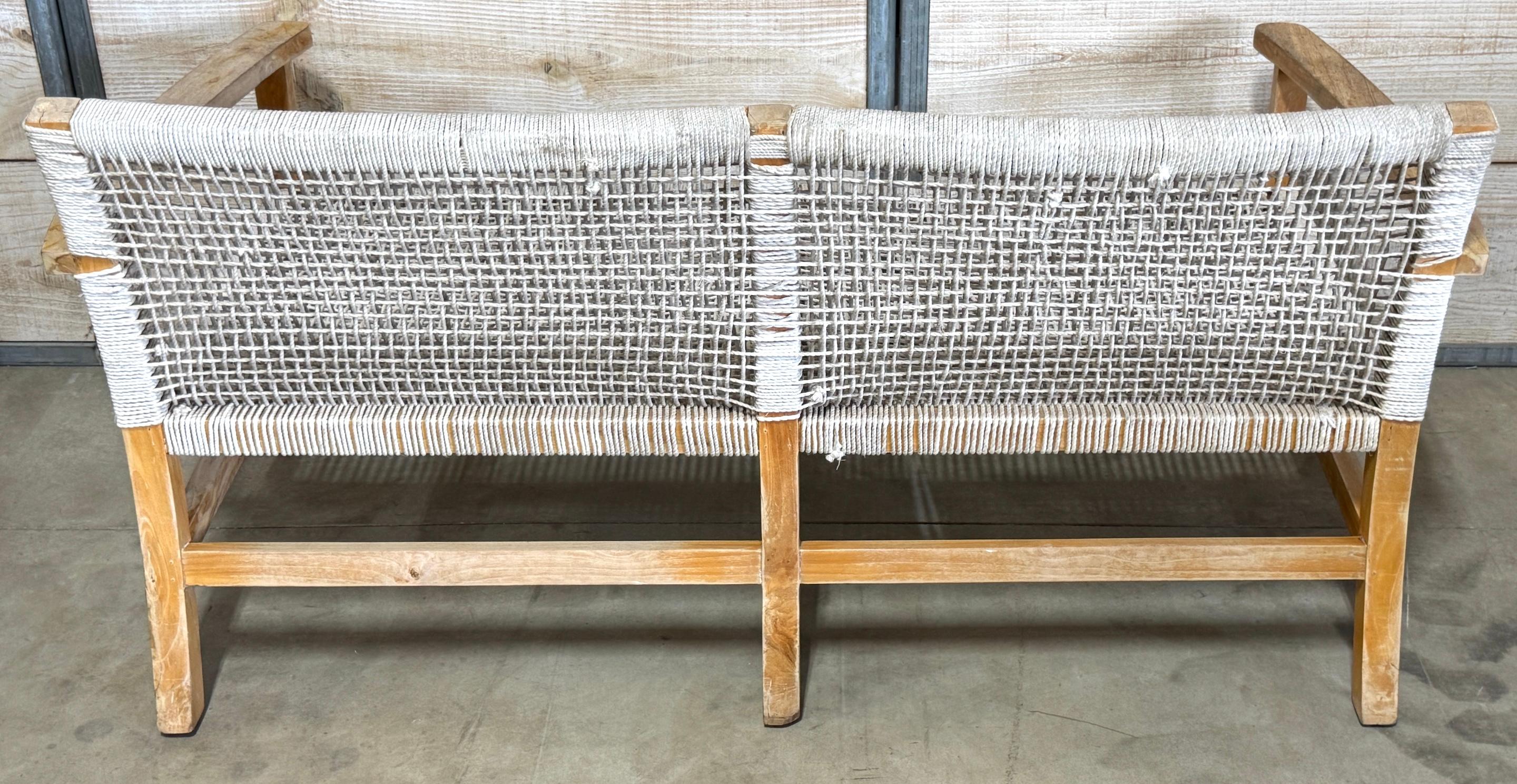 Sofá Boho Danés Moderno de Teca Blanqueada y Cuerda Tejida en venta 3
