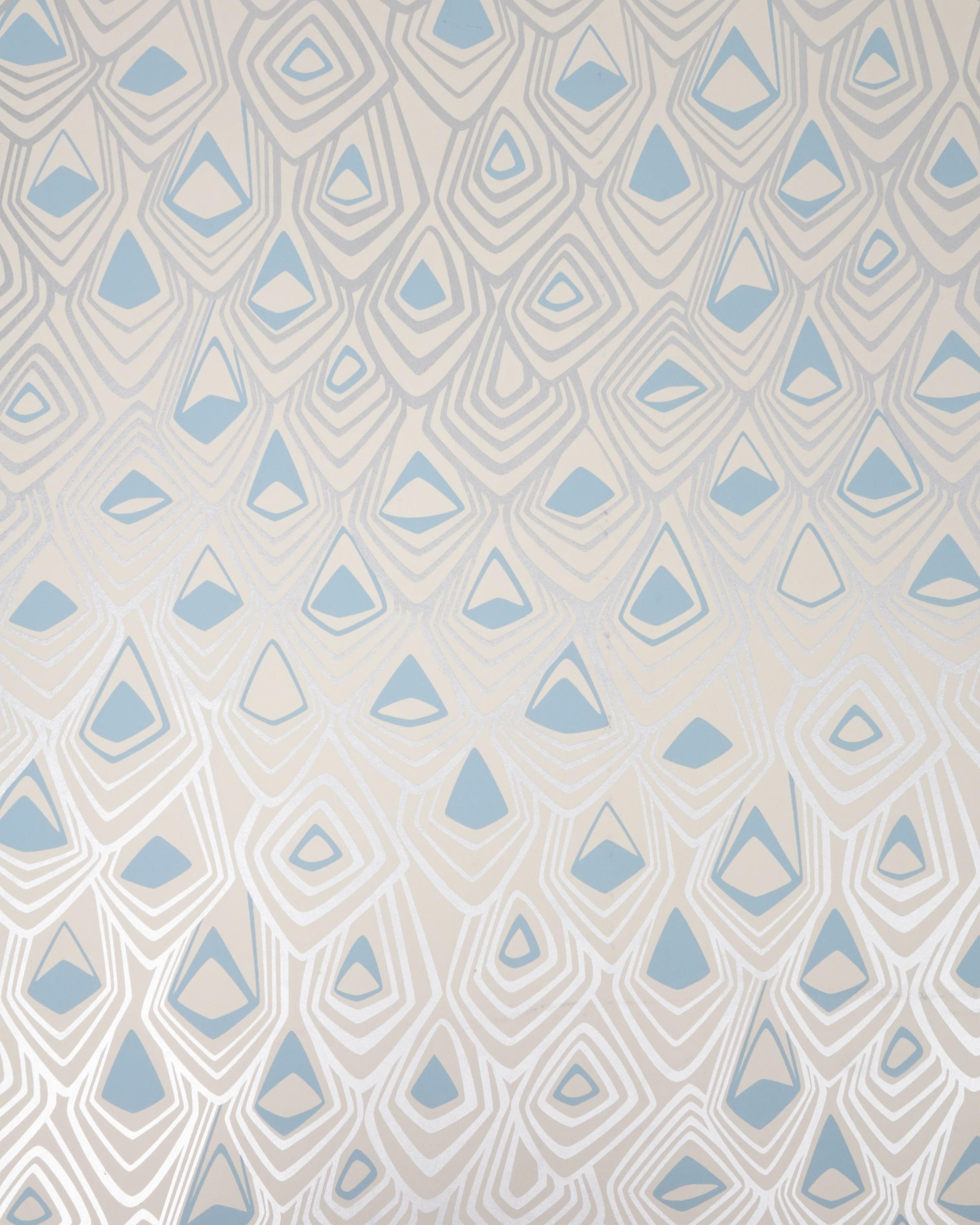 Michele Varian's Boho diamond wallpaper is a modern design with a scale like pattern creating an undulating texture on your walls. The tone on tone metallic silver and baby blue on an off-white, crème background reflect light and add freshness to a