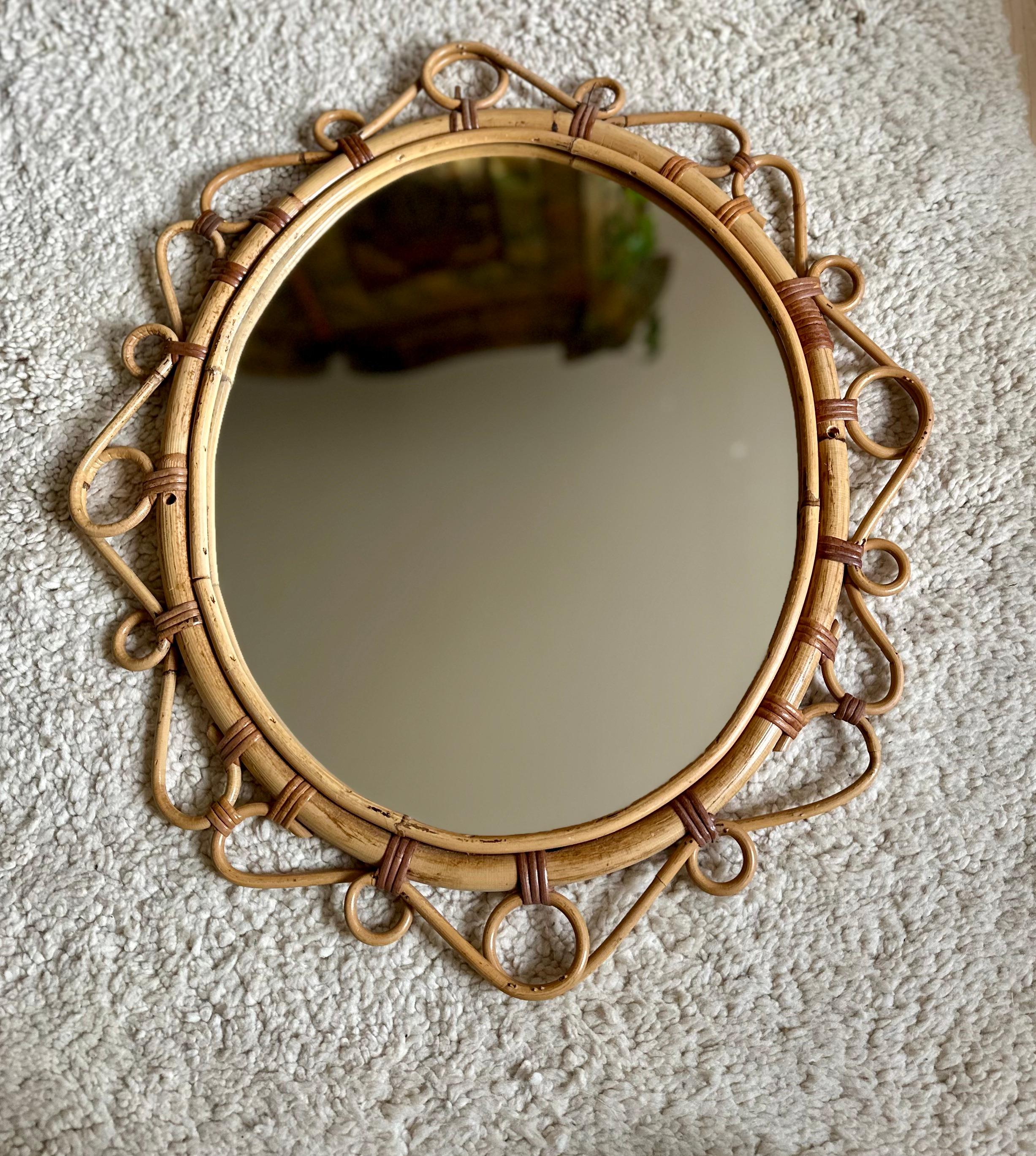Boho Elegance Meets Timeless Trends: 1960s Rattan Mirror from France  For Sale 8